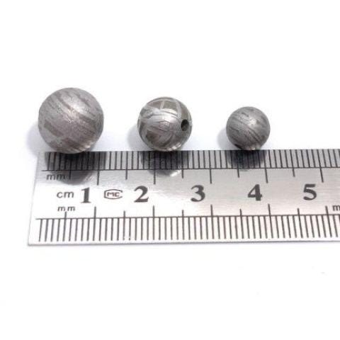 Iron meteorite Bead/Meteorite Specimen/Meteorite Ball/Meteorite Stone/Crystal Meteorite/Meteorite Chips/Meteorite Fragment