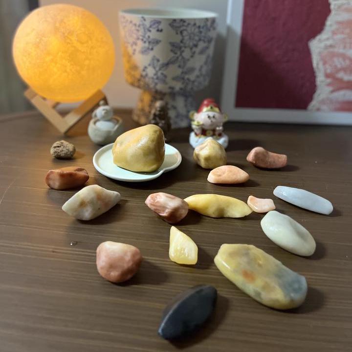 Five-color jade, Golden-thread jade, Healing Crystal Golden Fortune Jade, Golden Stone
