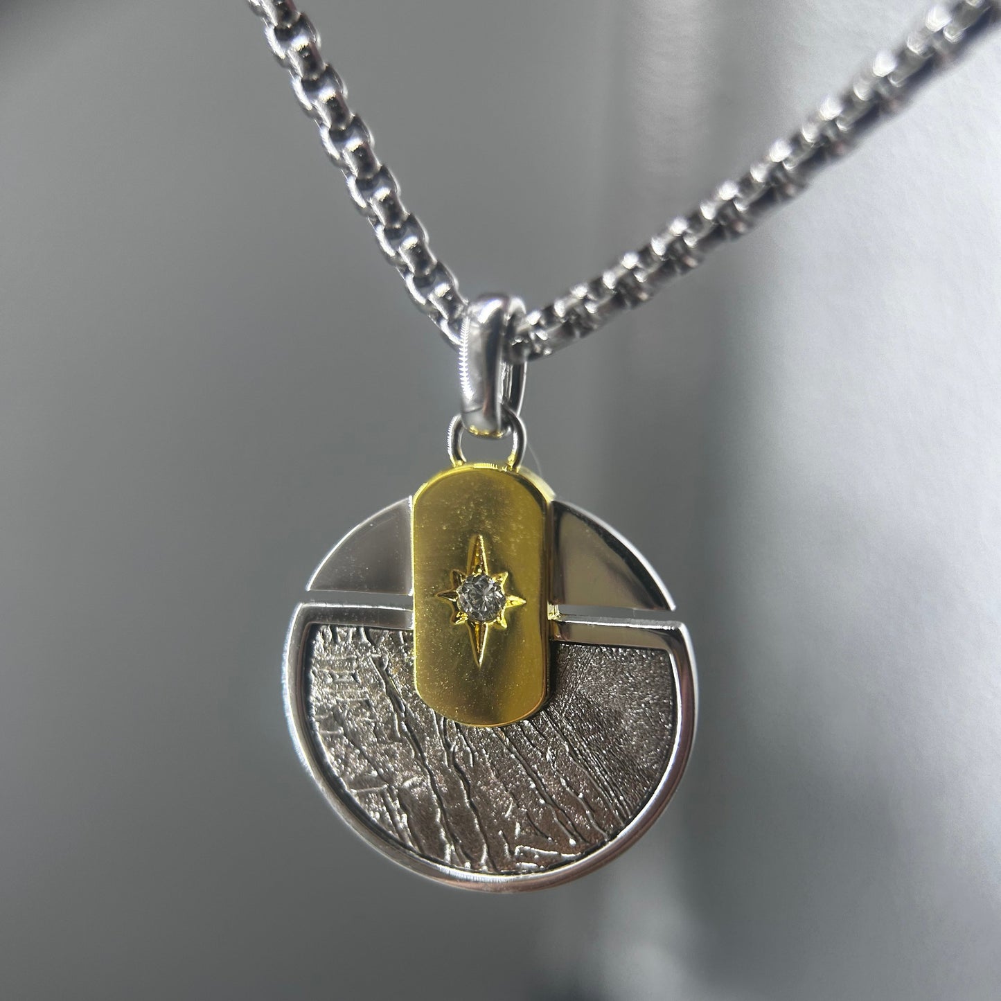 Iron Meteorite Round Pendant, Widmanstätten Pattern,26*22*2mm,Cosmic Energy Jewelry