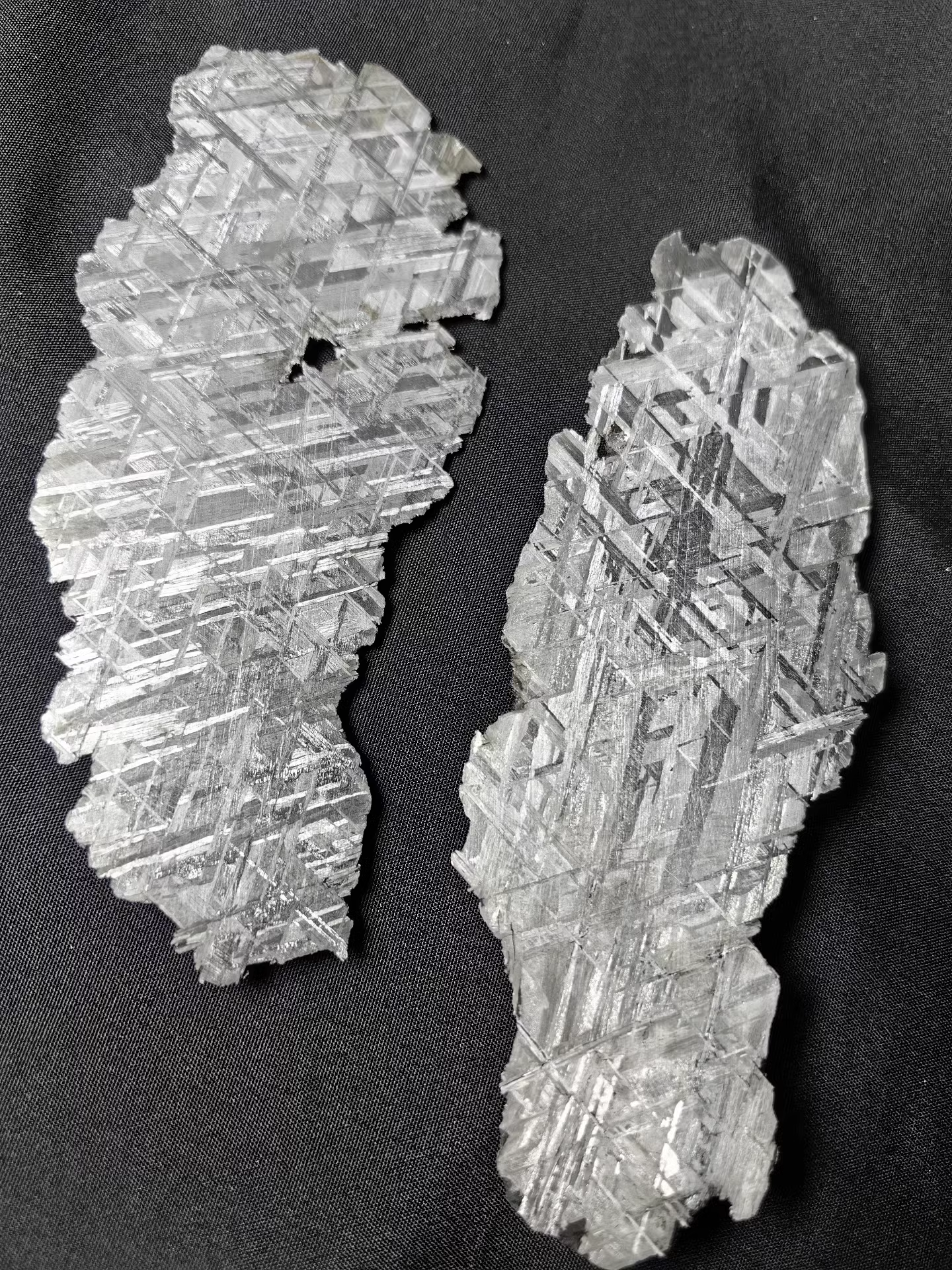 Natural Muonionalusta meteorite/Meteorite Specimen/Meteorite Slice/Meteorite End Cut/Muonionalusta End Cut/Meteorite Fragment 298 Grams