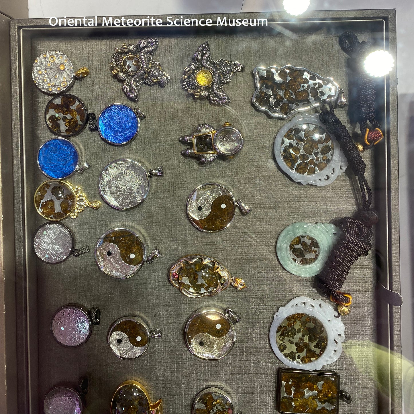 Meteorite Rosary Budisium Prayer Bead Pendant Leizhow Peninsula Tektite Meteorite For Bracelets Pendant Accessories 41g