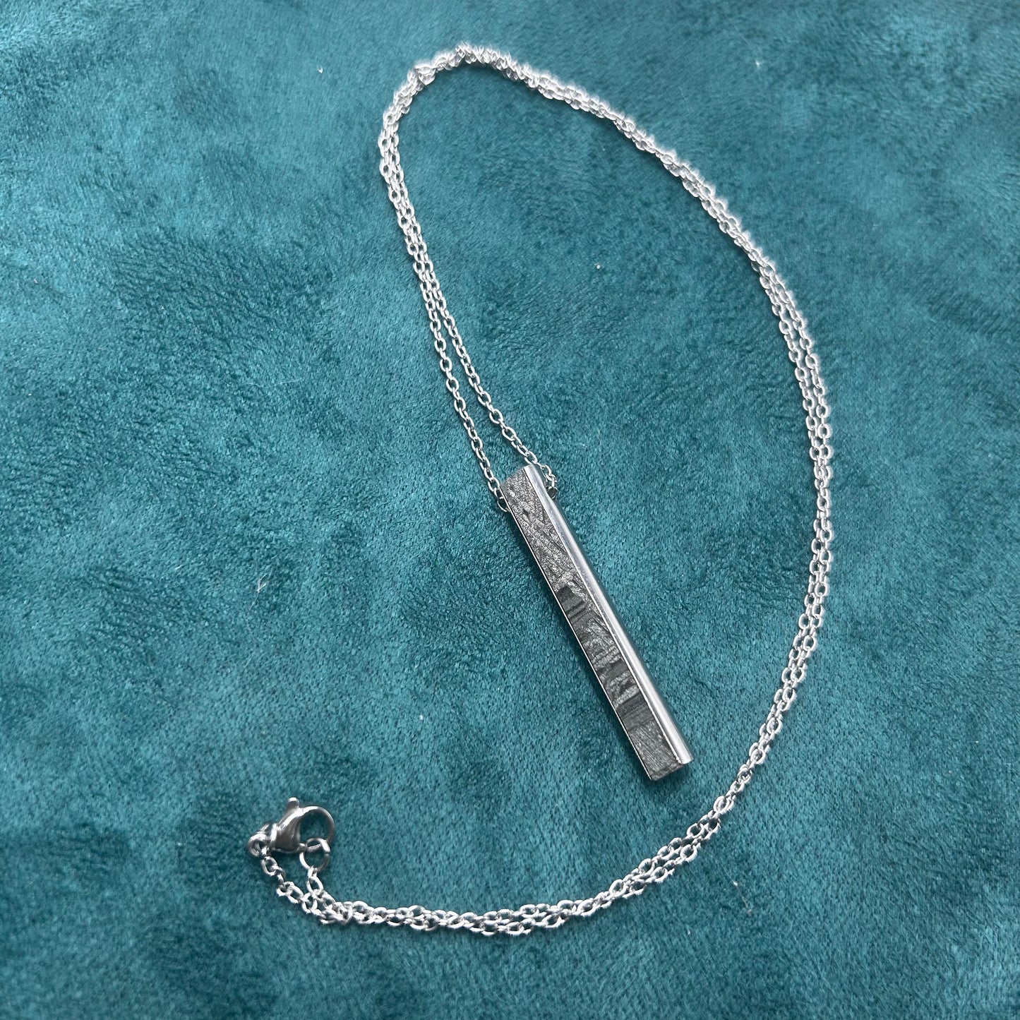 Iron meteorite Necklace pendant,Widmanstätten Pattern,40*58*4.9mm,Handcrafted Space iron Necklace,Unique Celestial Gift.