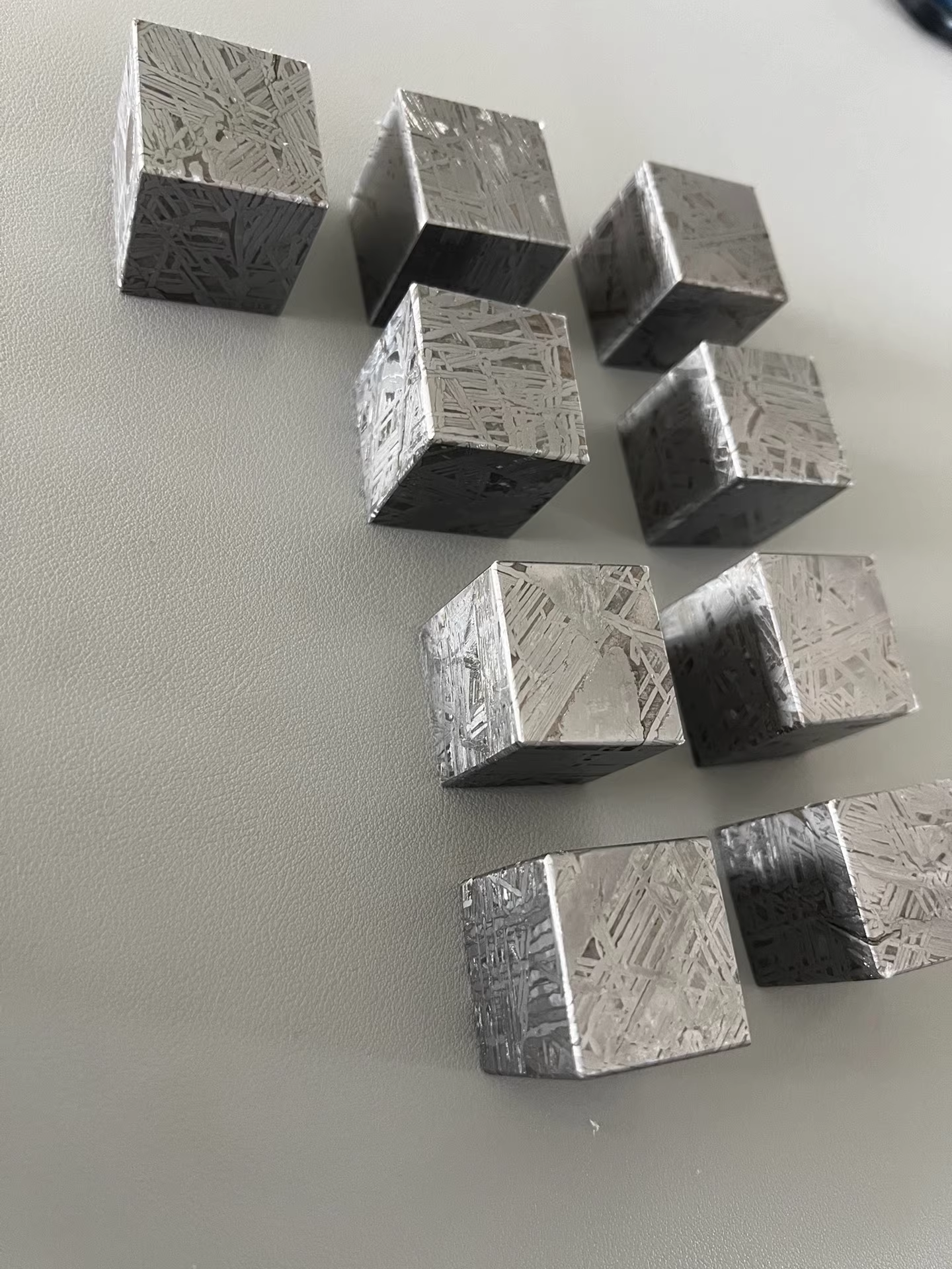 Aletai Iron meteorite cube/Meteorite Specimen/Meteorite Slice/Meteorite Stone/Crystal Meteorite/Meteorite Chips/Meteorite Fragment