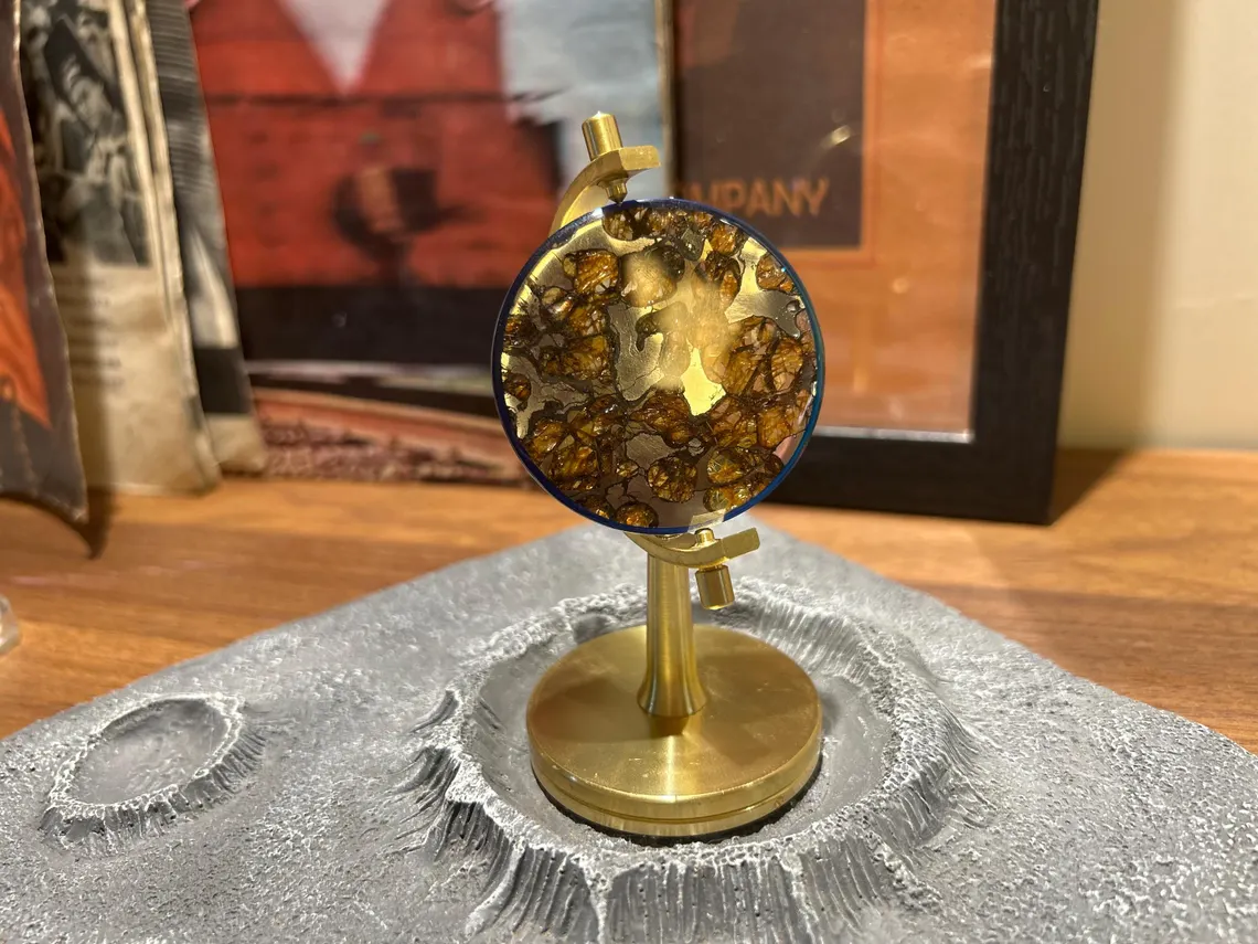 Sericho Pallasite Disk/Meteorite Pendant/Pallasite Pendant/Pallasite/Meteorite Globe