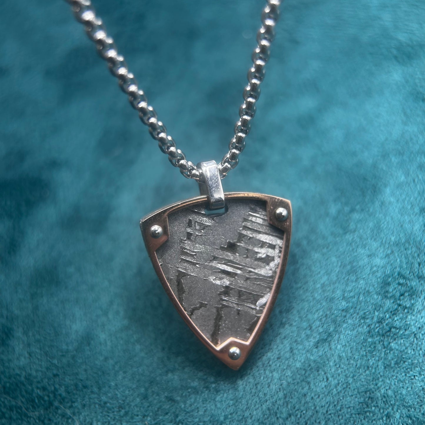 Iron meteorite Necklace pendant,Widmanstätten Pattern,28*24*4mm, Iron shield Necklace,Unique Celestial Gift.