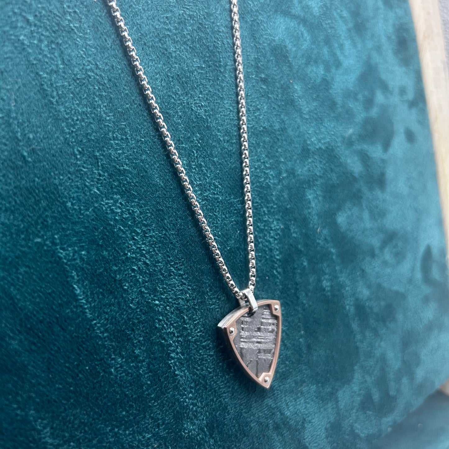 Iron meteorite Necklace pendant,Widmanstätten Pattern,28*24*4mm, Iron shield Necklace,Unique Celestial Gift.