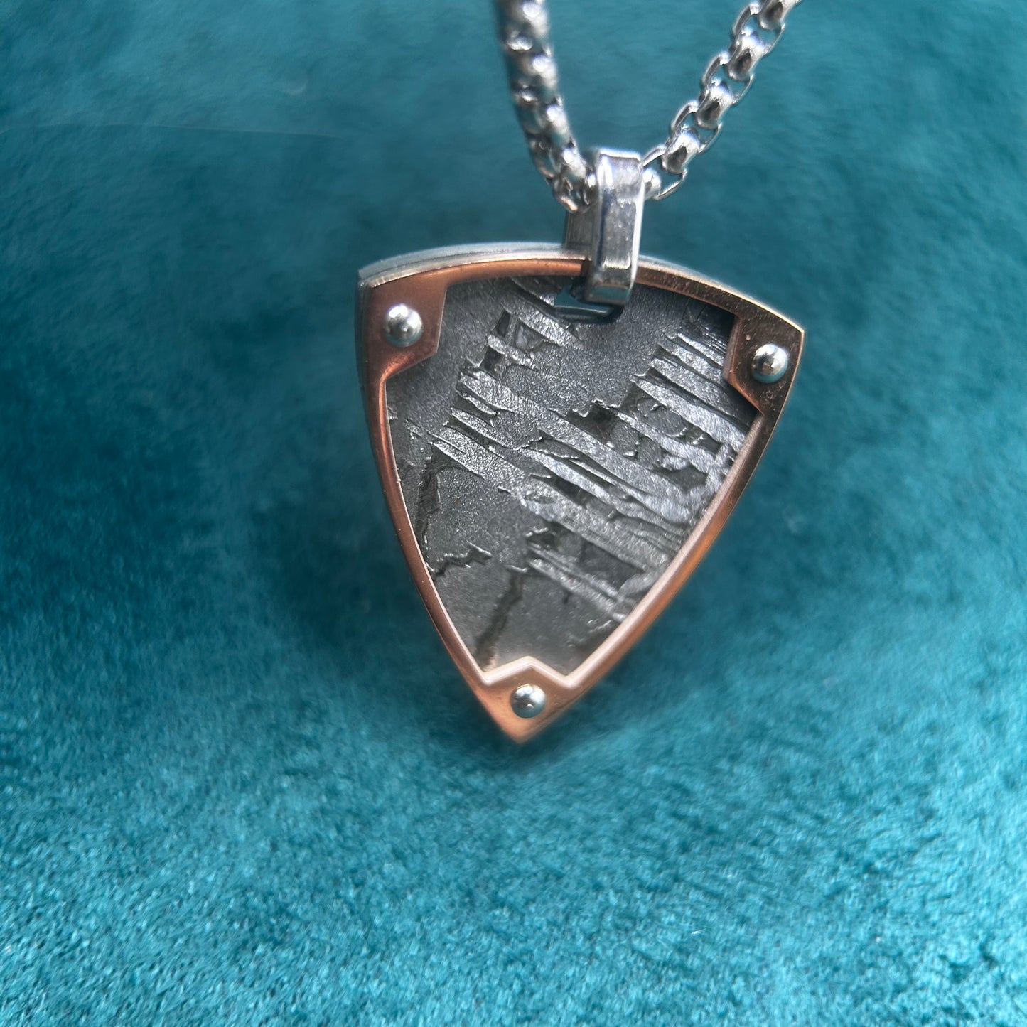 Iron meteorite Necklace pendant,Widmanstätten Pattern,28*24*4mm, Iron shield Necklace,Unique Celestial Gift.