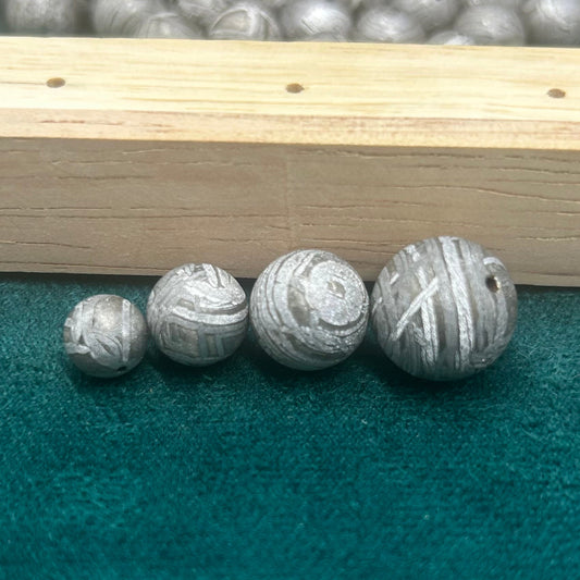 Cuenta de meteorito de hierro/Especimen de meteorito/Bola de meteorito/Piedra de meteorito/Meteorito cristalino/Fragmentos de meteorito/Fragmento de meteorito