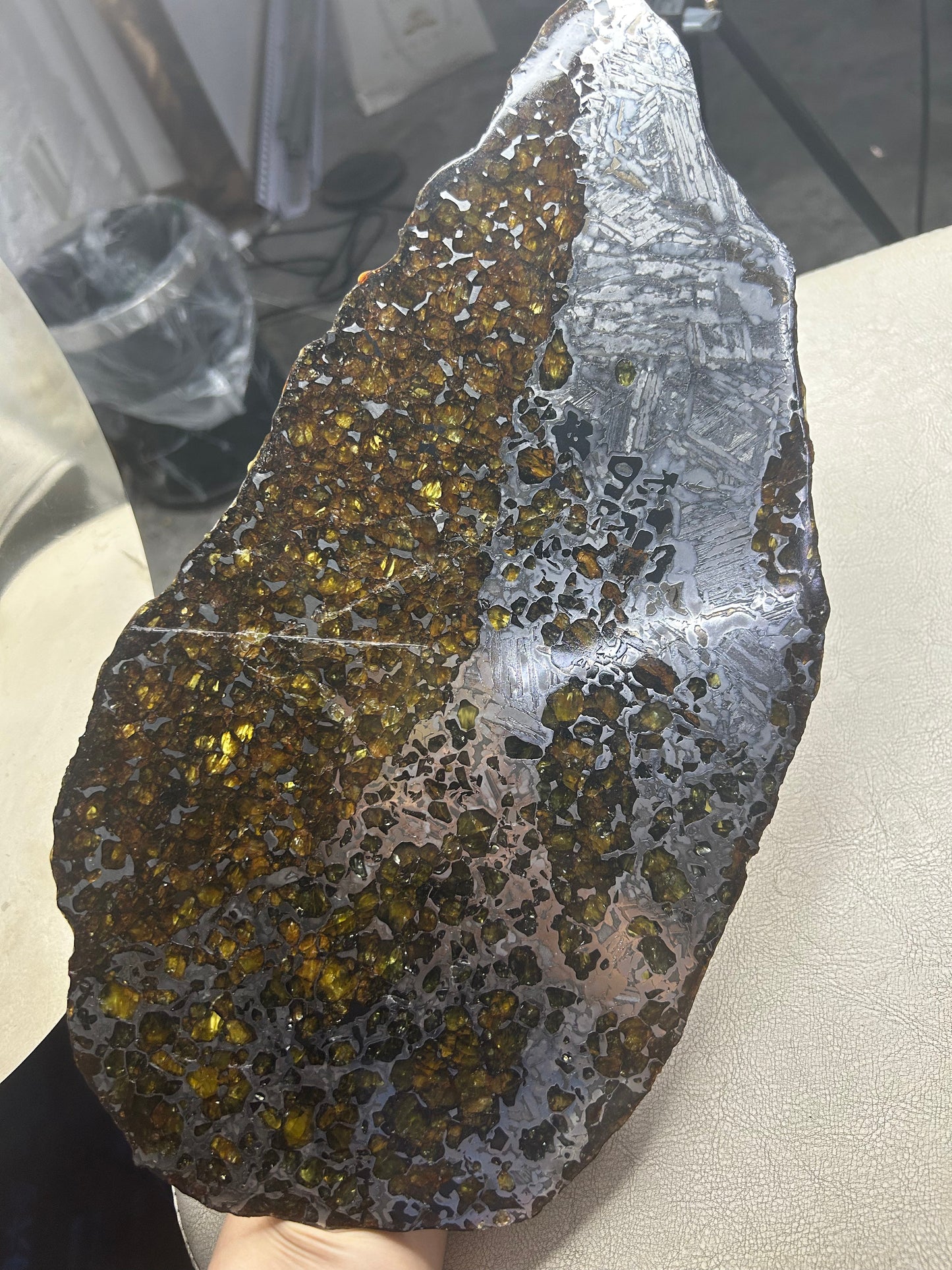 Seymchan Pallasite Meteorite Slice 1120g (200×300mm) — Top-Grade Olivine “Gems in Meteorites” | Meteorite for Sale