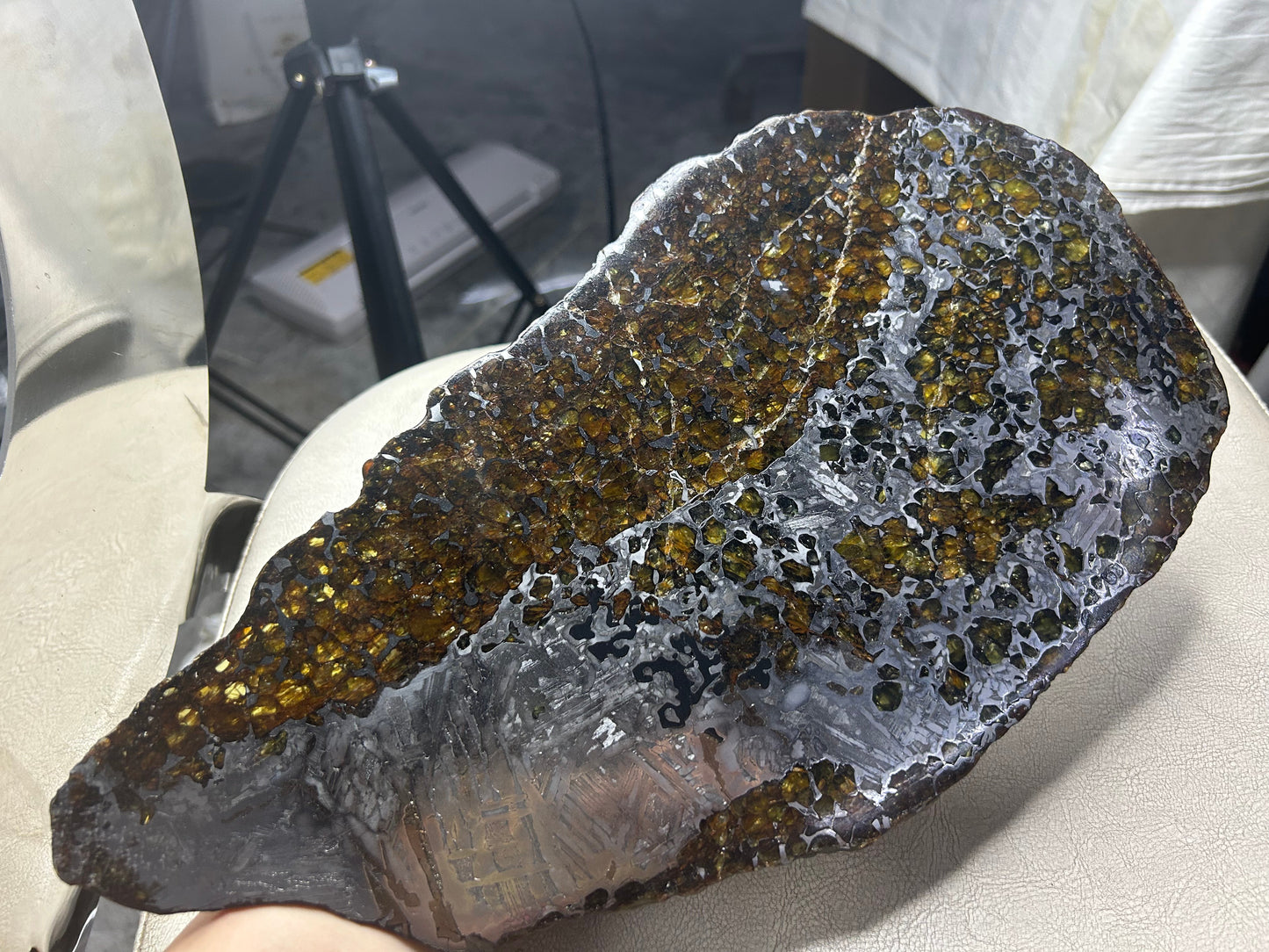 Seymchan Pallasite Meteorite Slice 1120g (200×300mm) — Top-Grade Olivine “Gems in Meteorites” | Meteorite for Sale