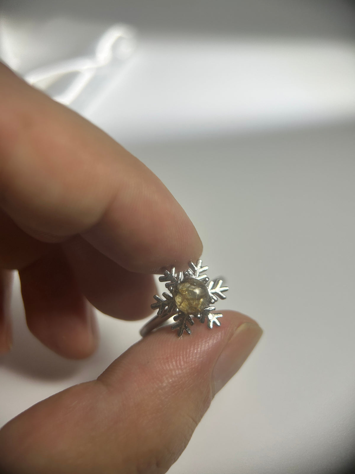 Christmas Snowflake Meteorite Ring – Genuine Sericho Pallasite, Adjustable Copper Ring, Spin Snowflake Ring, Gift Box & Certificate