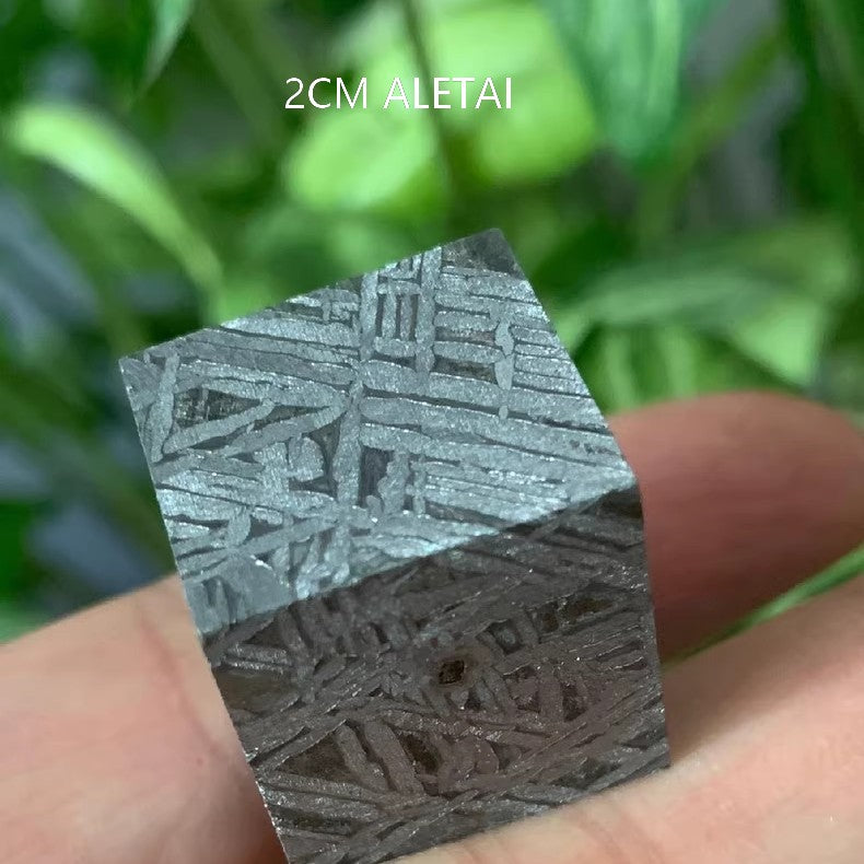 4.6 Billion Years Ago Muonionalusta meteorite/Meteorite cube/Muonionalusta Cube/High-Quality Meteorite/Meteorite Fragment 203 grams