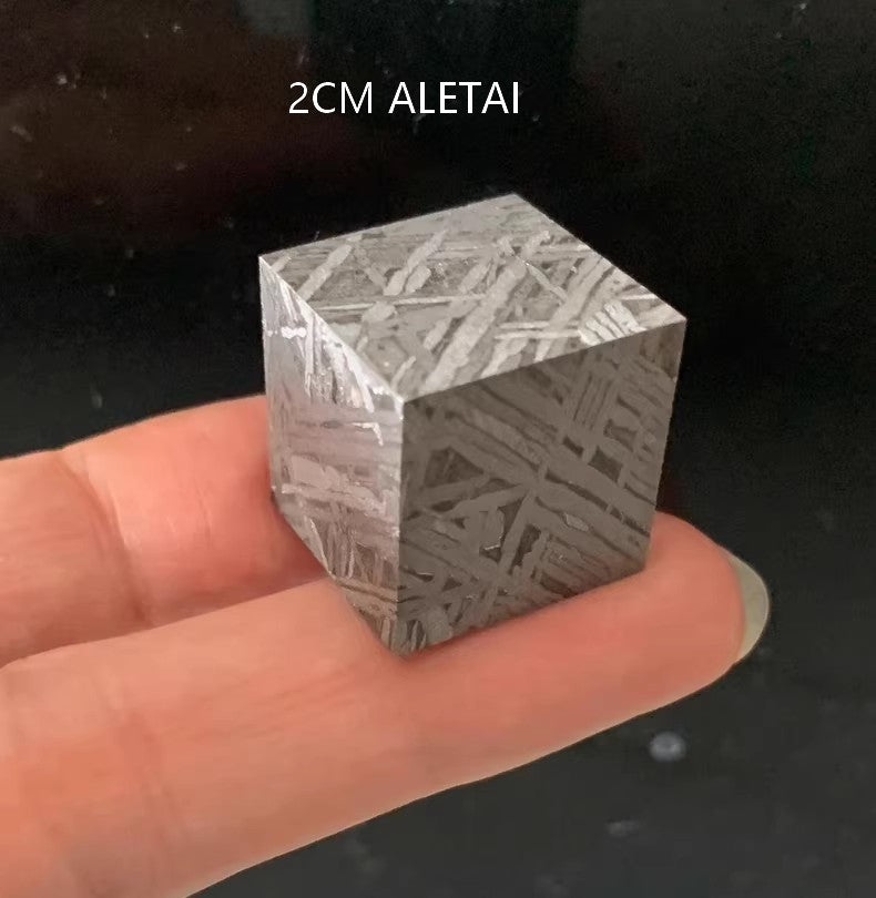 4.6 Billion Years Ago Muonionalusta meteorite/Meteorite cube/Muonionalusta Cube/High-Quality Meteorite/Meteorite Fragment 203 grams
