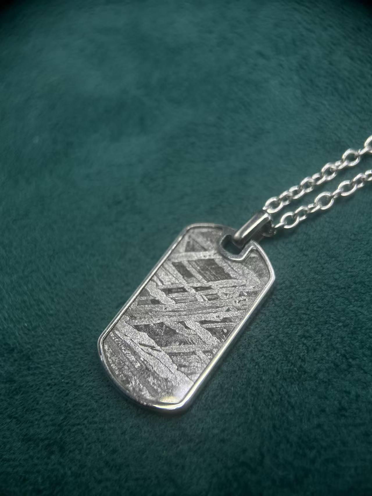 Top Quality Aletai Iron Meteorite Tag Pendant/Meteorite Necklace/High Quality Widmanstanden Pattern