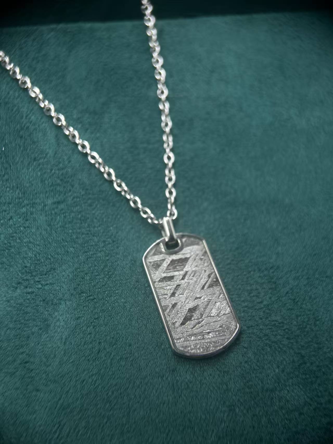 Top Quality Aletai Iron Meteorite Tag Pendant/Meteorite Necklace/High Quality Widmanstanden Pattern