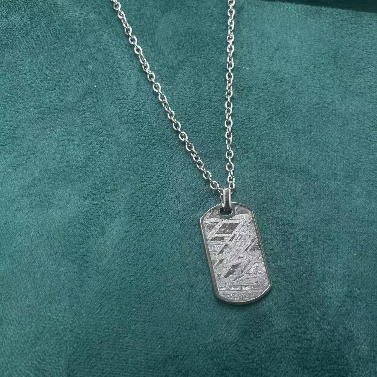 Top Quality Aletai Iron Meteorite Tag Pendant/Meteorite Necklace/High Quality Widmanstanden Pattern