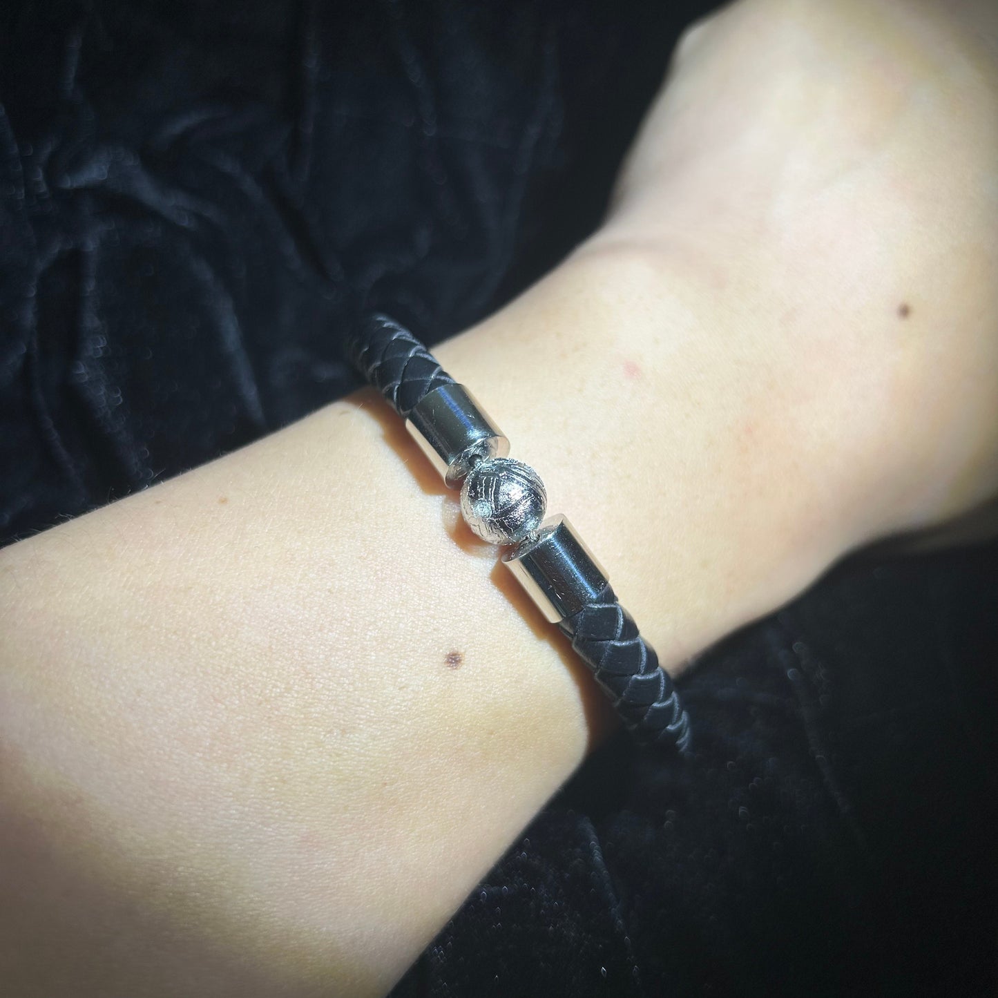 Genuine Iron Meteorite Bead Stretch Bracelet|Widmanstätten Pattern Center Bead | Elastic Wristband | Minimal Unisex Gift