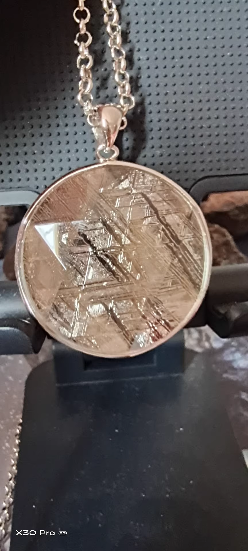 Colgante Redondo Chapado en Plata de Meteorito de Hierro Muonionalusta Genuino - Joyería de Meteorito Sanador Muonionalusta de 10-50mm