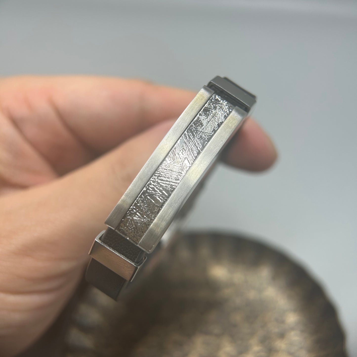 Iron Meteorite Bracelet — 30×12mm Etched Inlay | Widmanstätten Pattern — COA & Gift Box