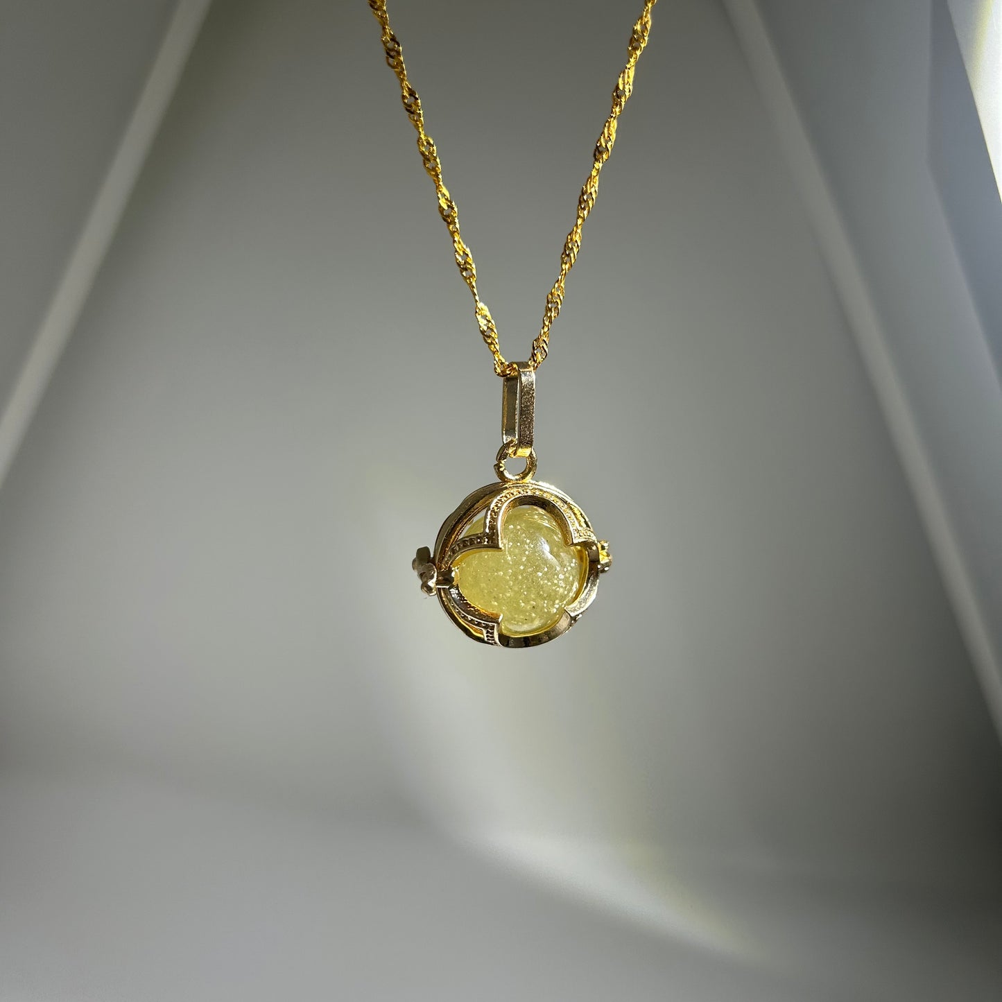 Libyan Desert Glass Pendant Necklace – 14mm Snowflake LDG Tektite, 20mm Halo Bezel, 925 Sterling Silver & 18K Gold, Meteorite Jewelry Gift