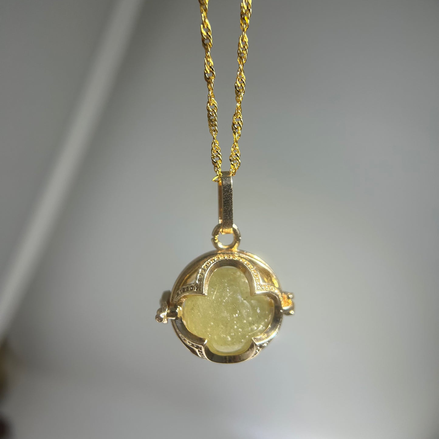 Libyan Desert Glass Pendant Necklace – 14mm Snowflake LDG Tektite, 20mm Halo Bezel, 925 Sterling Silver & 18K Gold, Meteorite Jewelry Gift