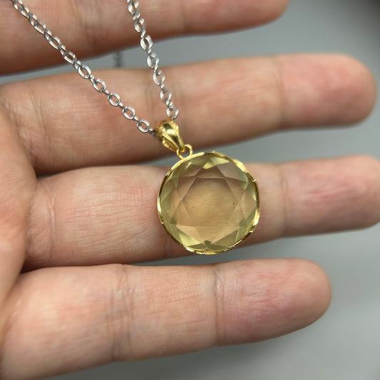 Libyan Desert Glass Satellite Pendant – Genuine Impactite Meteorite Gem| 20 mm Round Cut| Golden Cosmic Jewelry Gift|Limited Holiday Edition