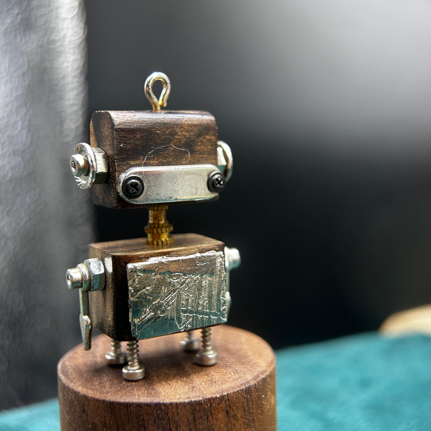 Altai Iron Meteorite Robot Charm — Silver‑Plated Slice, Anti‑Rust | Car Ornament, Keychain, Kids’ Necklace Pendant | 2.0 x 1.2 inches