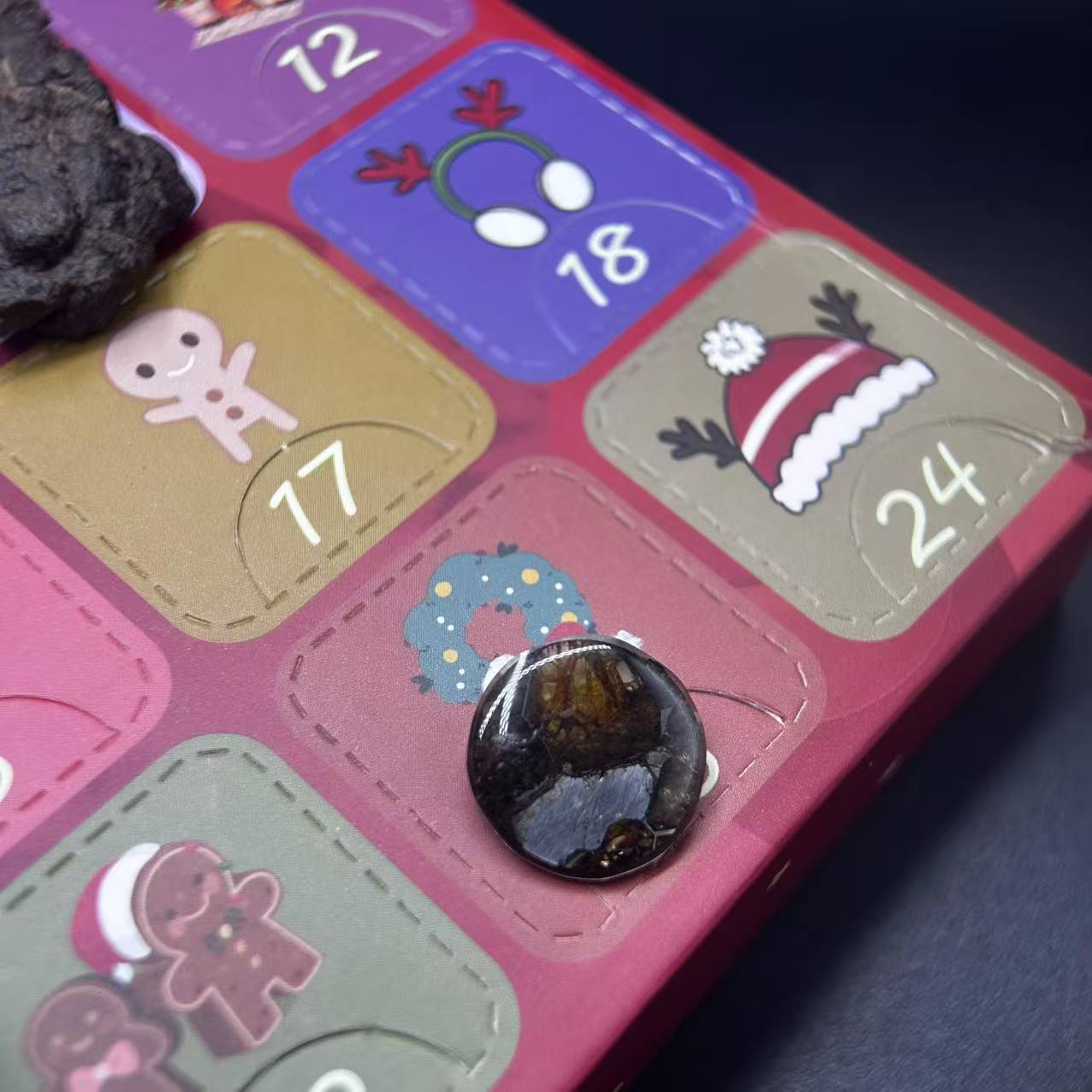 Unique Mini 28pcs Meteorite Specimen Box Set - Mystery Boxes, Healing Stones Collection, Perfect Gift for Children&Beginners, Christmas gift