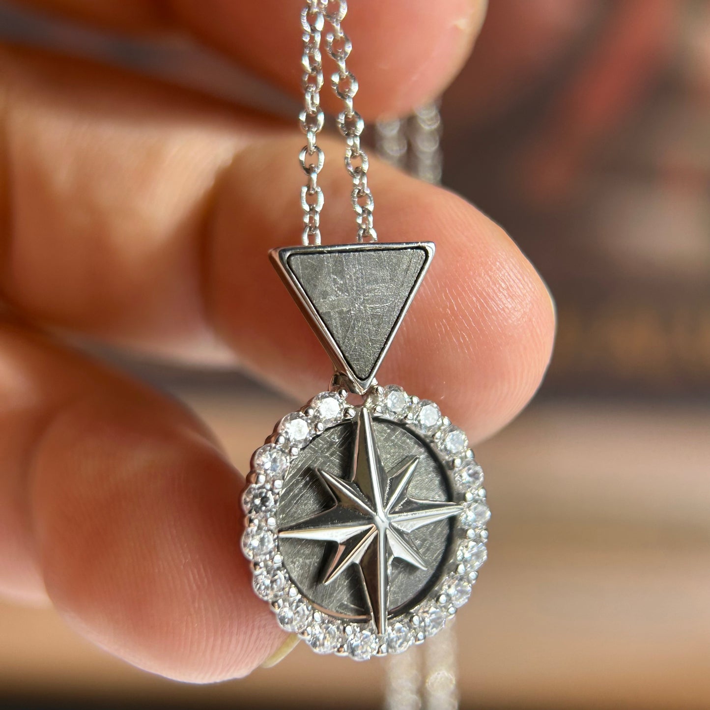 Muonionalusta Iron Meteorite Pendant Necklace – 925 Sterling Silver Compass Star Medallion, 27x15.2x3.1mm, Real Meteorite Jewelry Gift