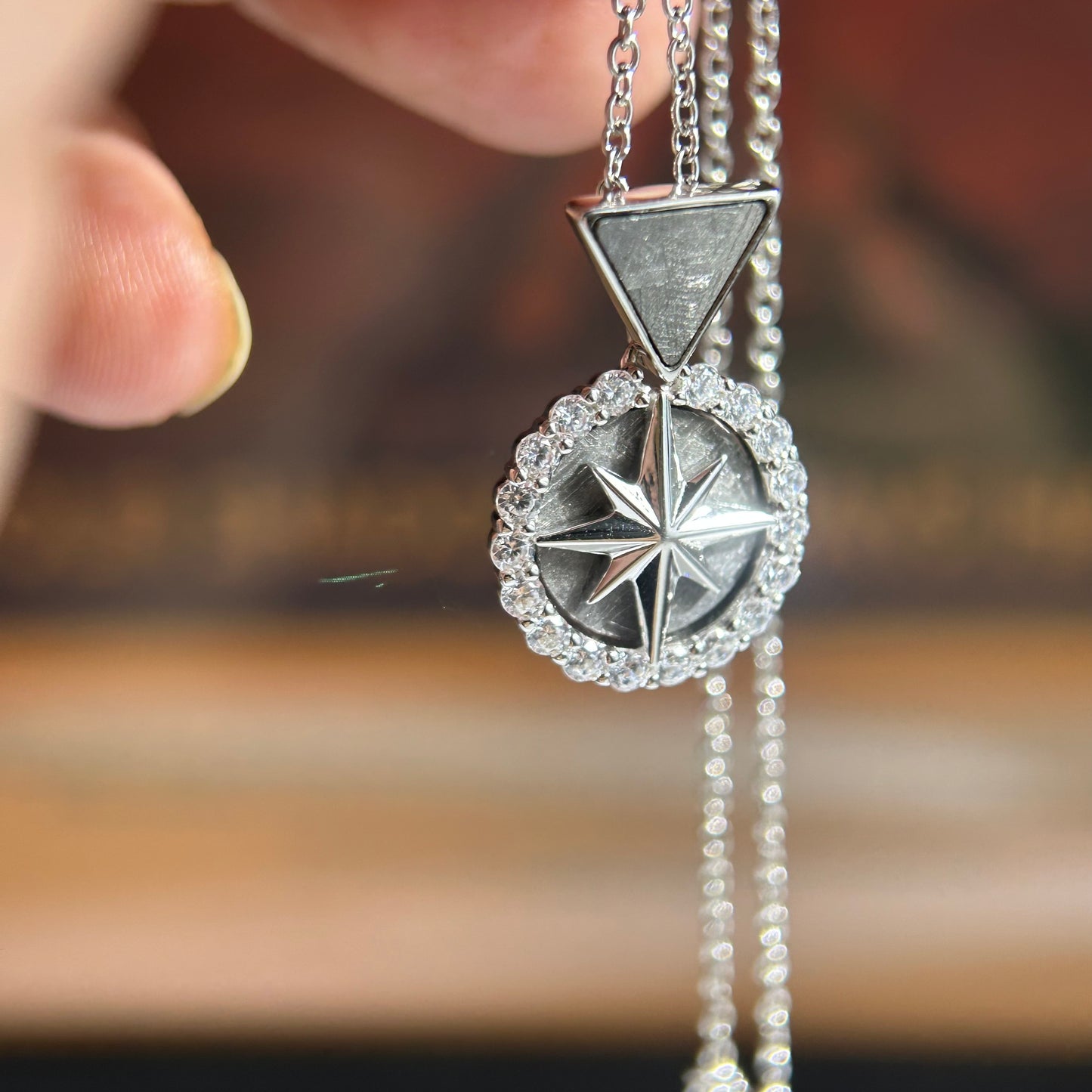 Muonionalusta Iron Meteorite Pendant Necklace – 925 Sterling Silver Compass Star Medallion, 27x15.2x3.1mm, Real Meteorite Jewelry Gift
