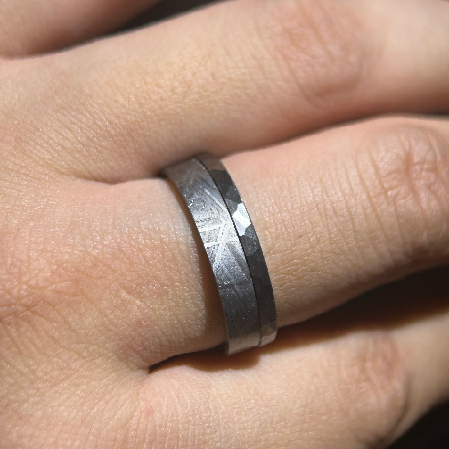Top Muonionalusta Meteorite Ring Set | Titanium Band Set | Widmanstätten pattern Meteorite Jewelry