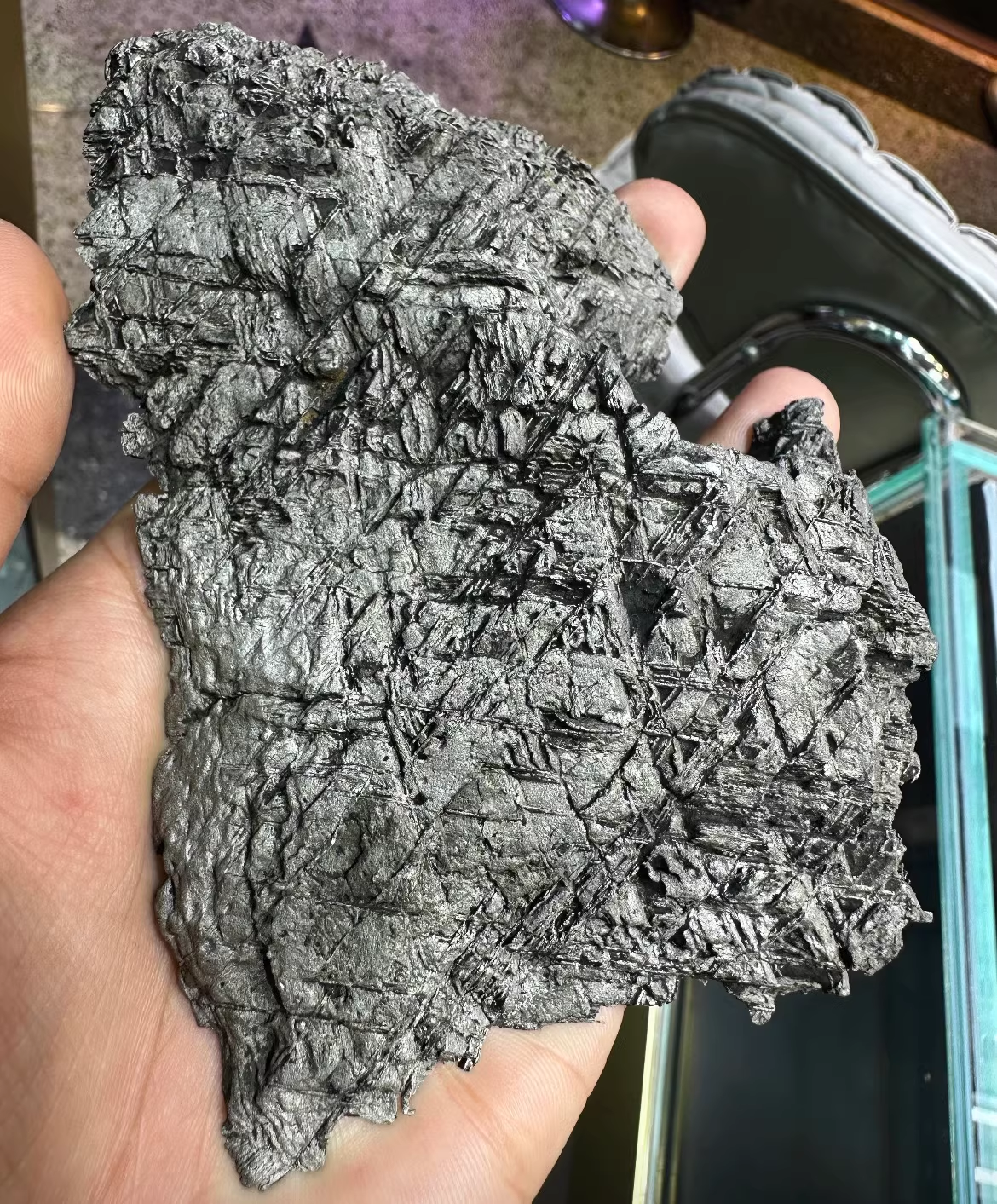 Museum Class Natural Muonionalusta meteorite/Meteorite Specimen/Meteorite Slice/Muonionalusta End cut/Meteorite Fragment 990 Grams