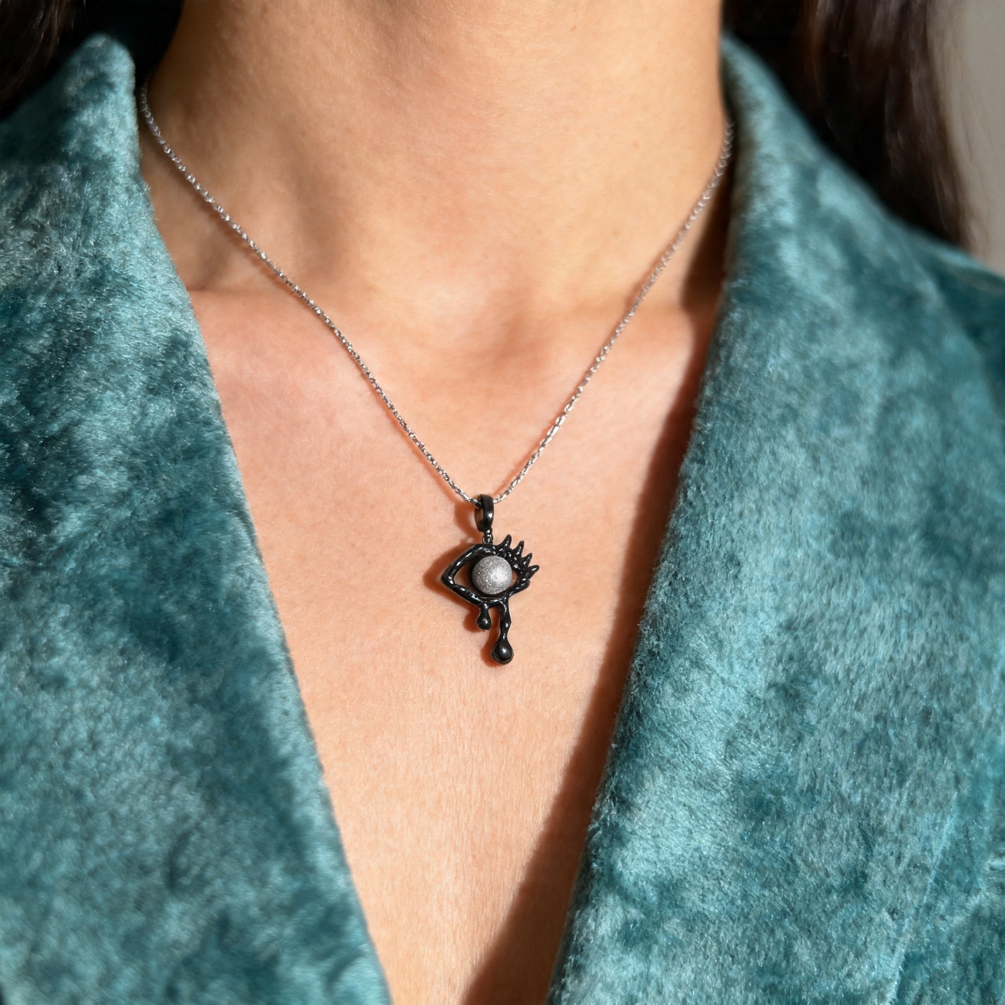 Collier Perle de Météorite Muonionalusta – Pendentif Goutte en Forme d’Œil, Chaîne en Argent Sterling 925