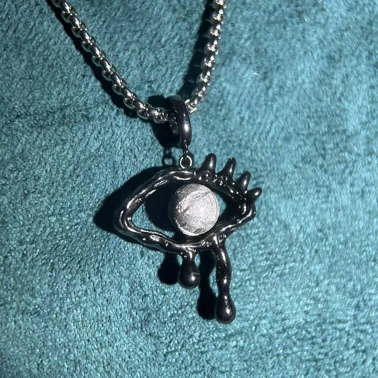 Collier Perle de Météorite Muonionalusta – Pendentif Goutte en Forme d’Œil, Chaîne en Argent Sterling 925