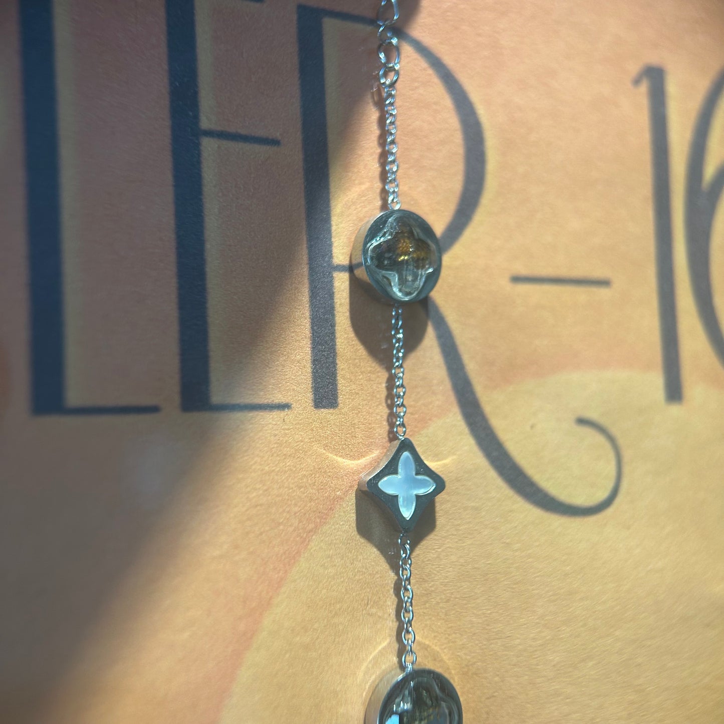 Kenyan Sericho Pallasite Meteorite-Inspired Adjustable Bracelet | Unisex | 17–20 cm Adjustable | Silver Tone with Cross Motifs | Gift-Ready