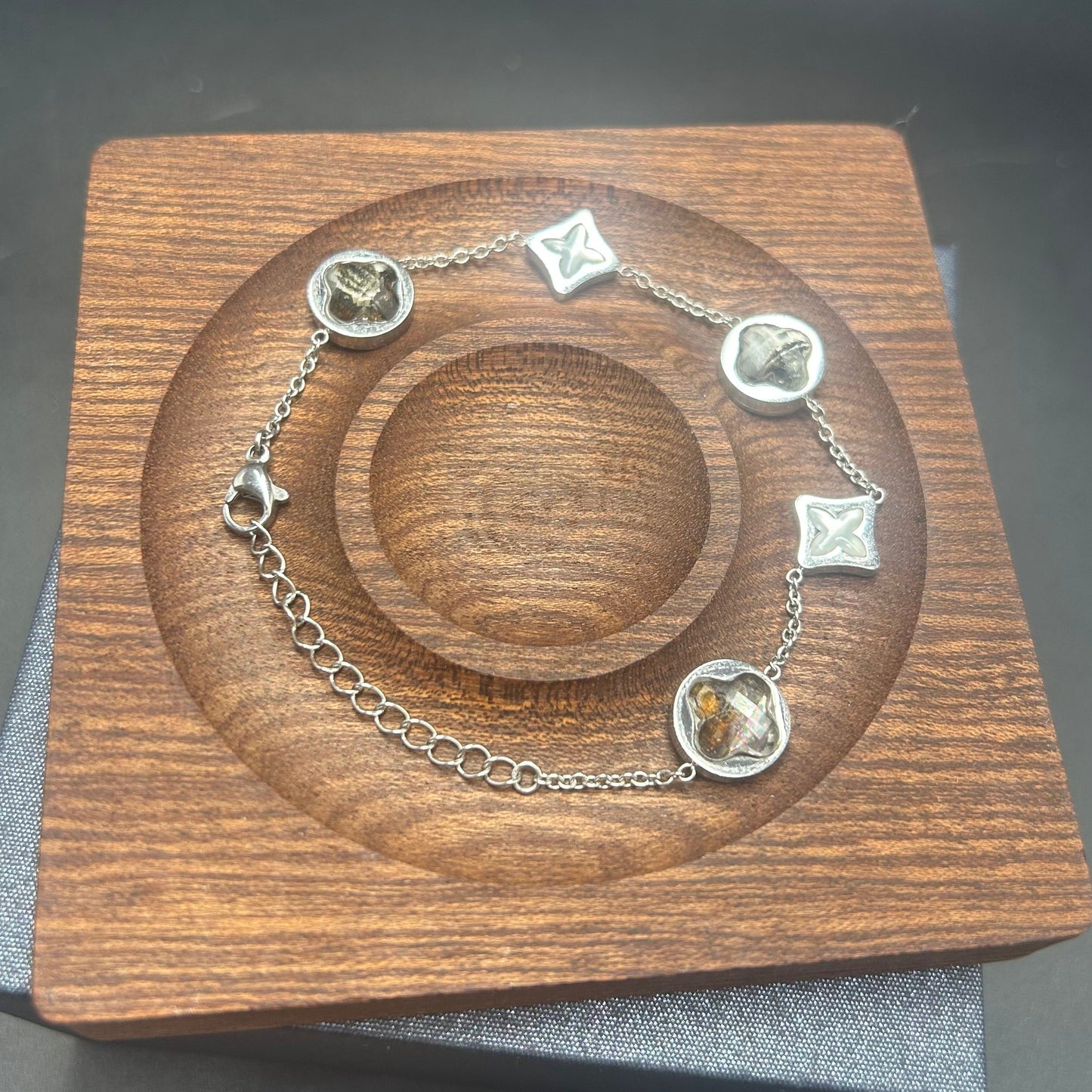 Kenyan Sericho Pallasite Meteorite-Inspired Adjustable Bracelet | Unisex | 17–20 cm Adjustable | Silver Tone with Cross Motifs | Gift-Ready