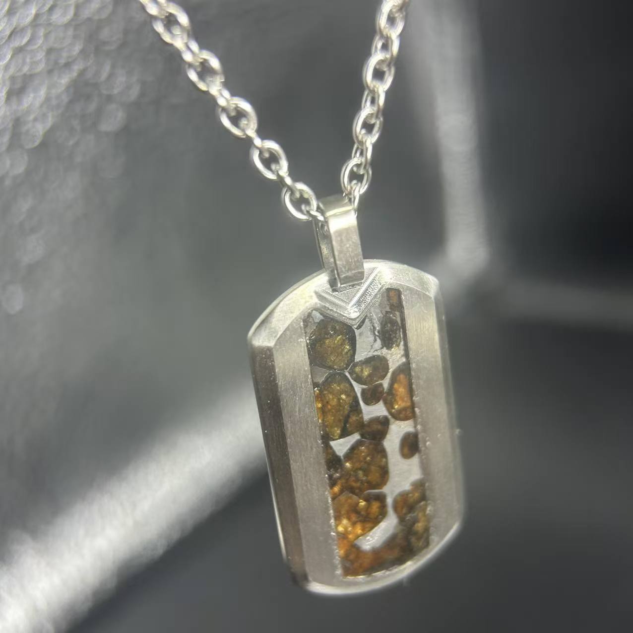 Top Quality Sericho Pallasite Meteorite Tag Pendant/Meteorite Necklace