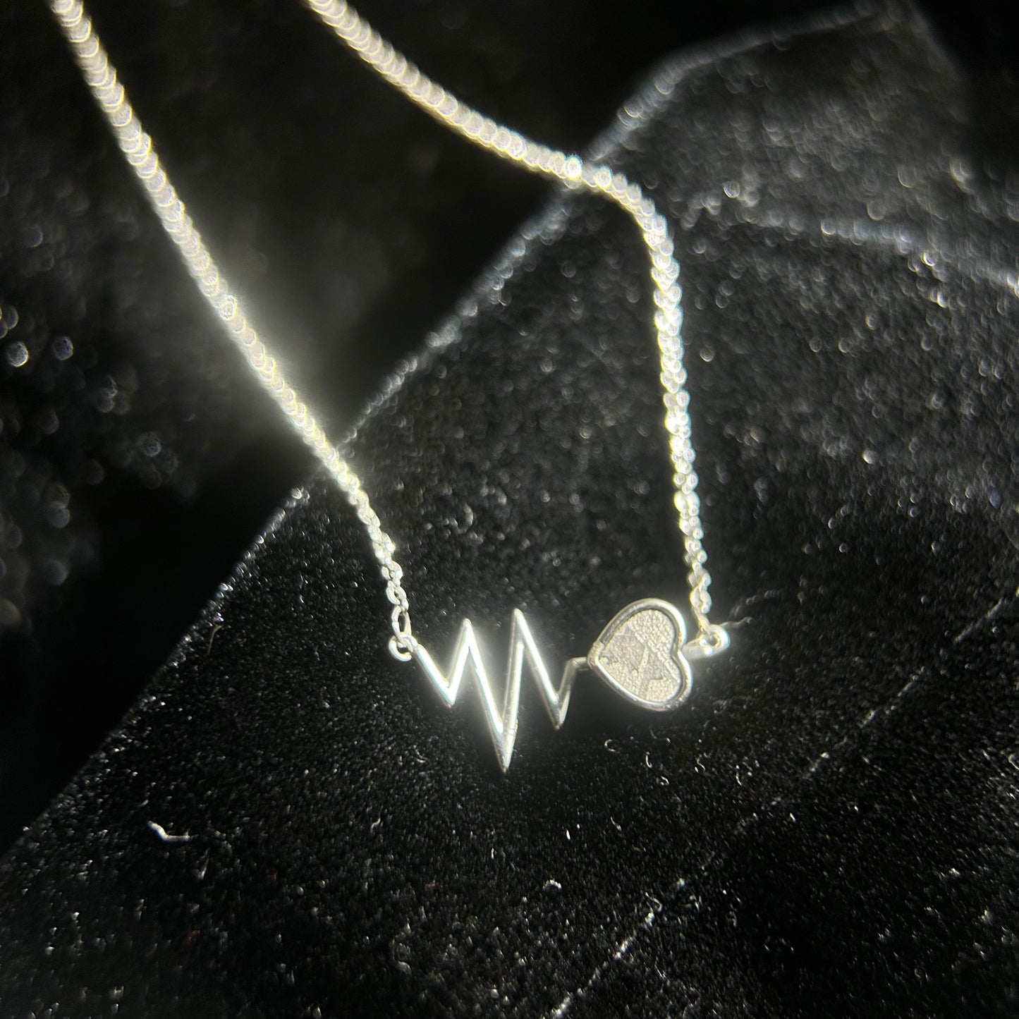 Heartbeat + Heart Muonionalusta Meteorite Pendant Necklace | 925 Silver Setting | 35×15×4mm | Gift Box + COA