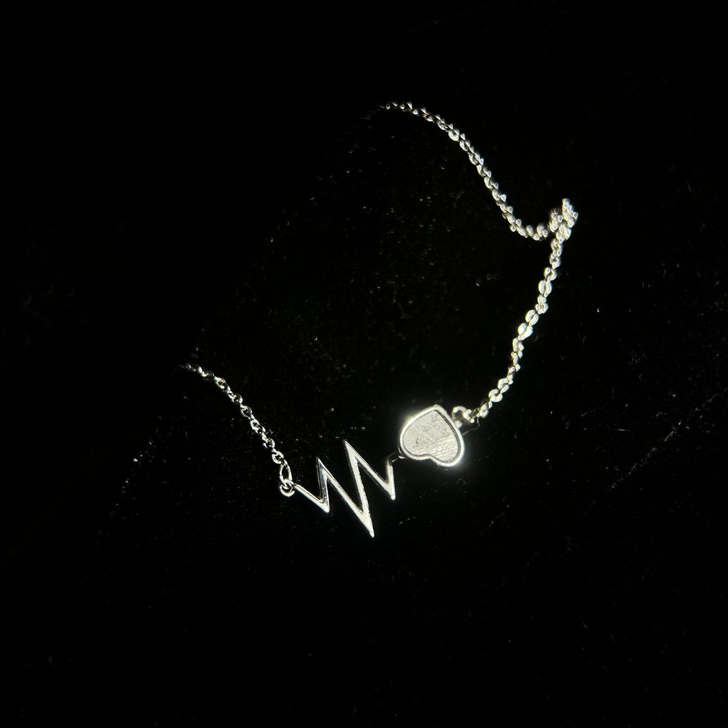 Heartbeat + Heart Muonionalusta Meteorite Pendant Necklace | 925 Silver Setting | 35×15×4mm | Gift Box + COA