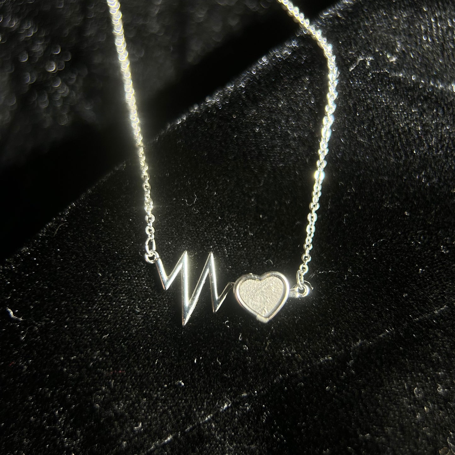 Heartbeat + Heart Muonionalusta Meteorite Pendant Necklace | 925 Silver Setting | 35×15×4mm | Gift Box + COA