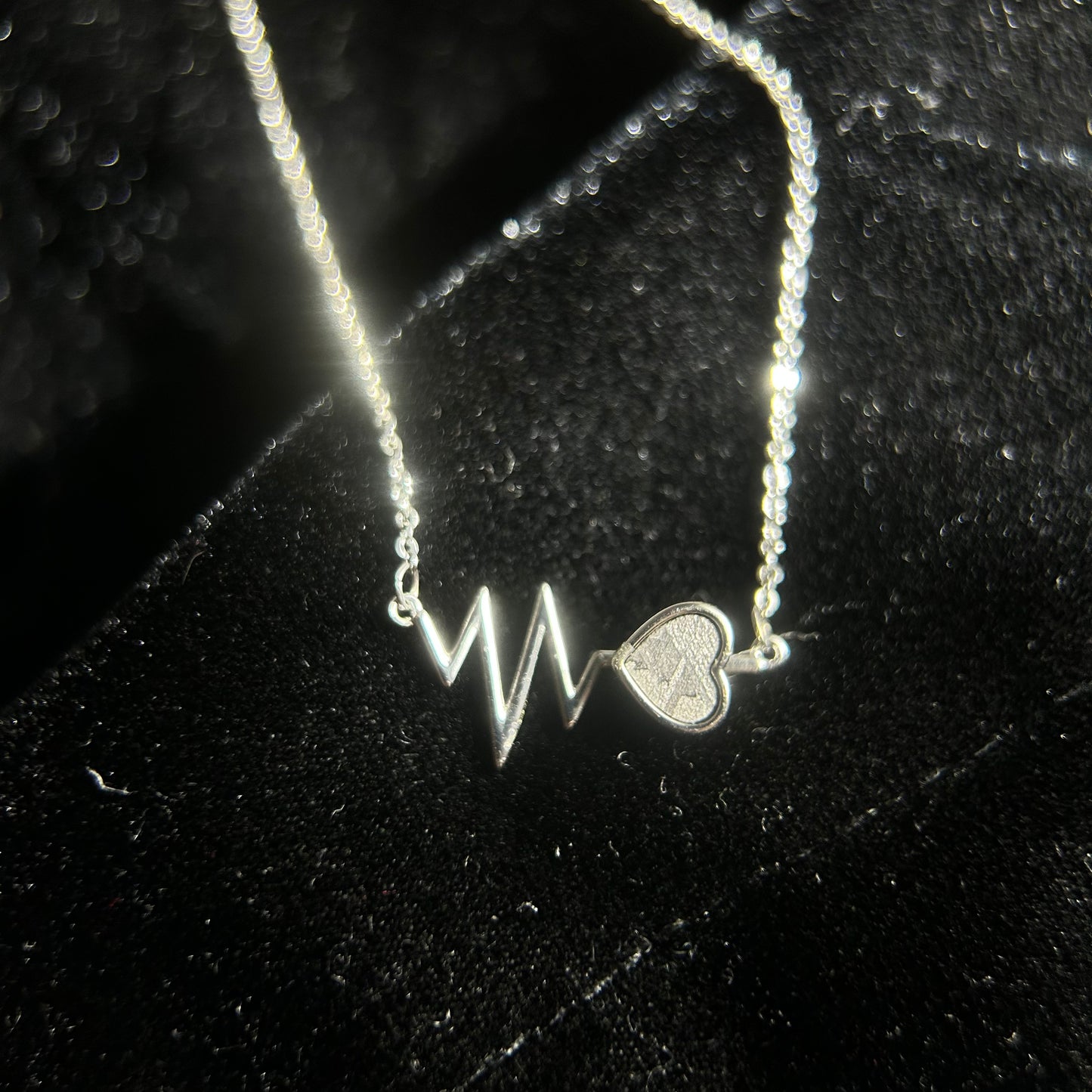 Heartbeat + Heart Muonionalusta Meteorite Pendant Necklace | 925 Silver Setting | 35×15×4mm | Gift Box + COA