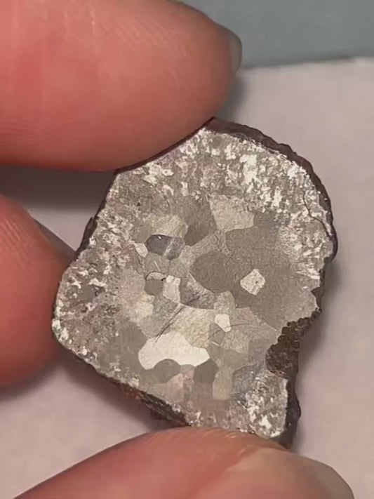 Tindouf 007 (Ding Doufu 007) Iron Meteorite 2.1g – Matched Pair Cut – Ultra-Rare IAB‑complex Recrystallized Iron – Algeria 2020 Discovery
