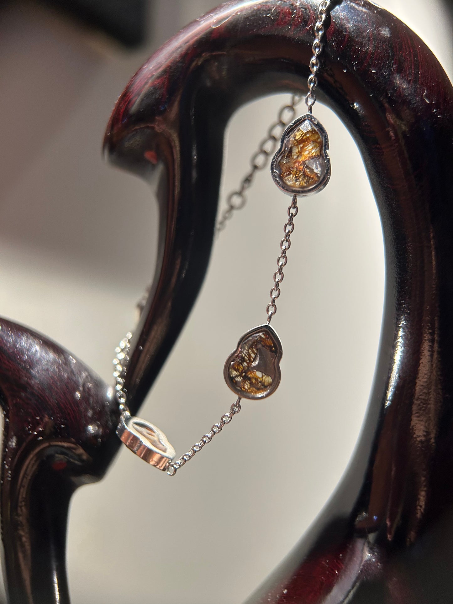Kenyan Sericho Pallasite Meteorite–Inspired Adjustable Bracelet| Unisex|17–20cm Adjustable |Silver Tone with Gourd|Gift Box Included