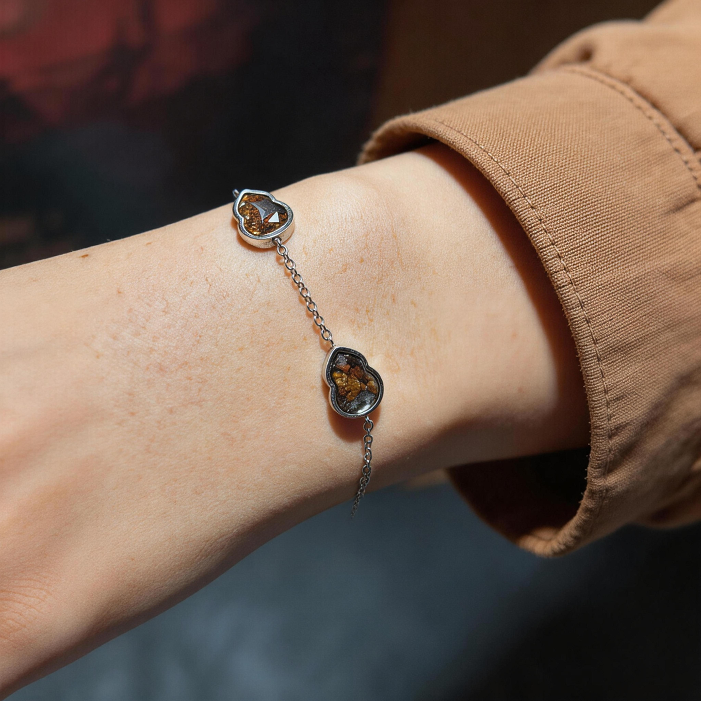 Kenyan Sericho Pallasite Meteorite–Inspired Adjustable Bracelet| Unisex|17–20cm Adjustable |Silver Tone with Gourd|Gift Box Included