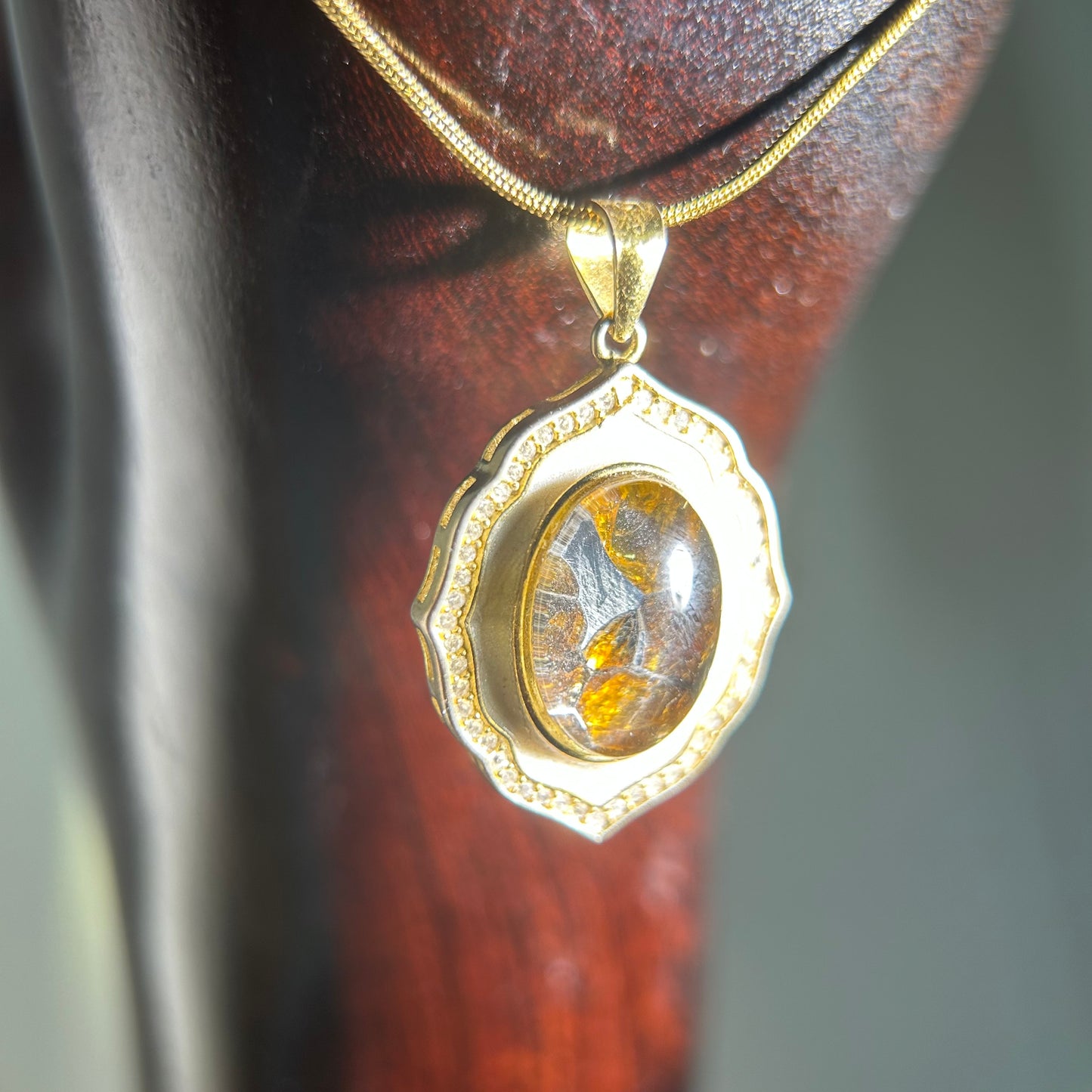 925 Sterling Silver Sericho Pallasite Meteorite Oval Pendant Necklace | Halo Frame | Olivine Crystal Inlay | Gift Box + COA