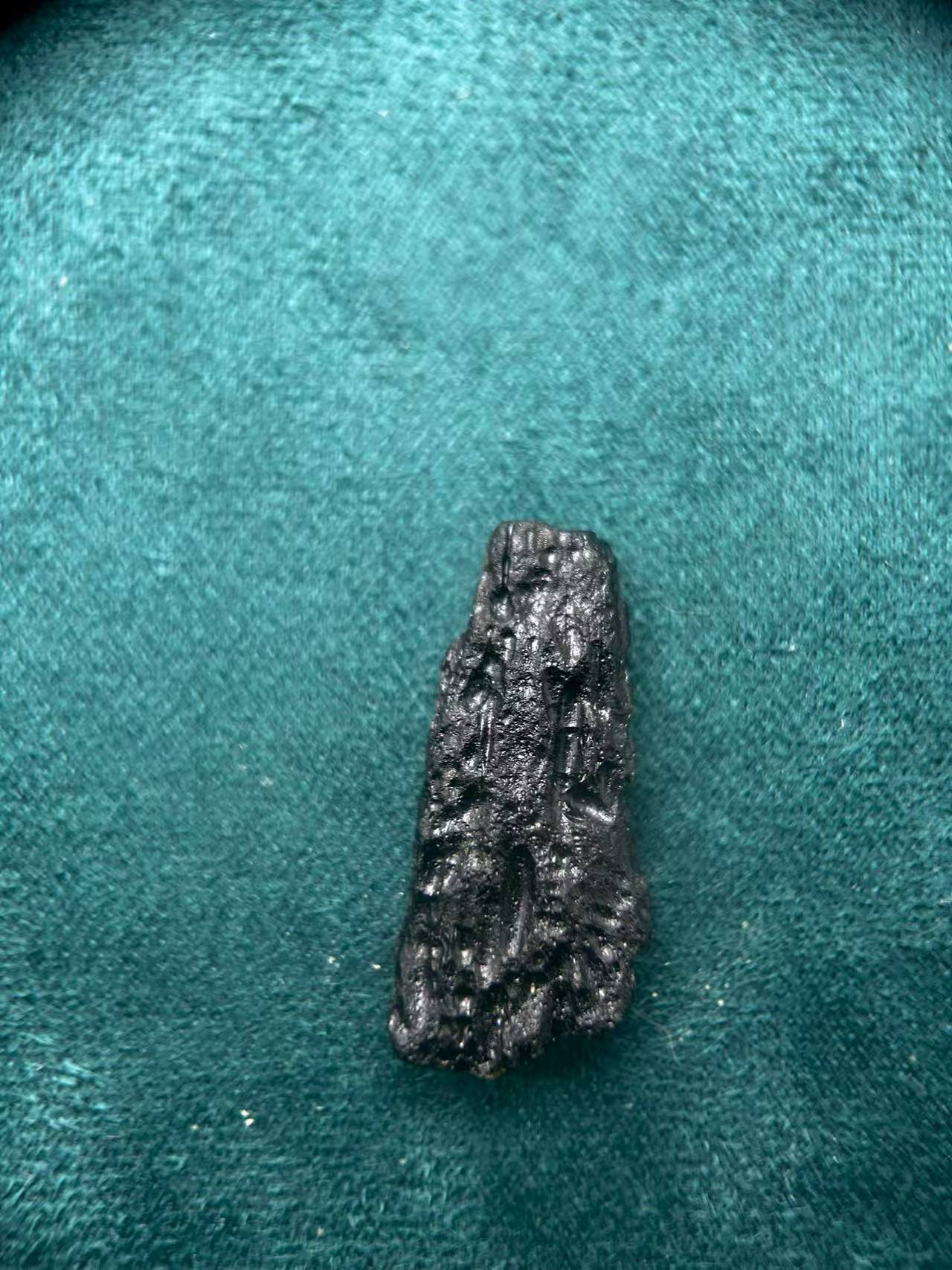 5 Raw Leigongmo Tektites: Natural Black Impactite Meteorite Debris
