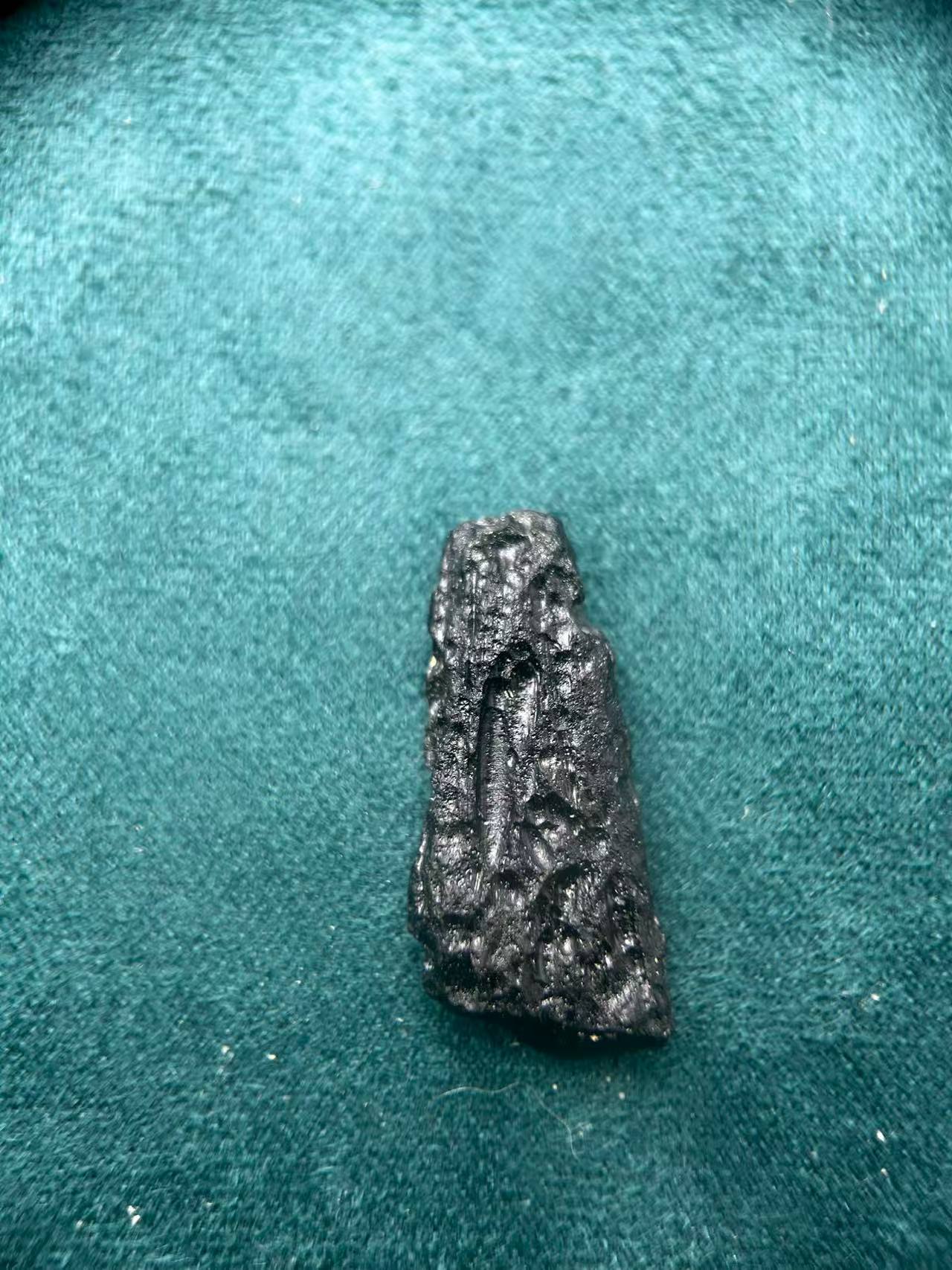 5 Raw Leigongmo Tektites: Natural Black Impactite Meteorite Debris