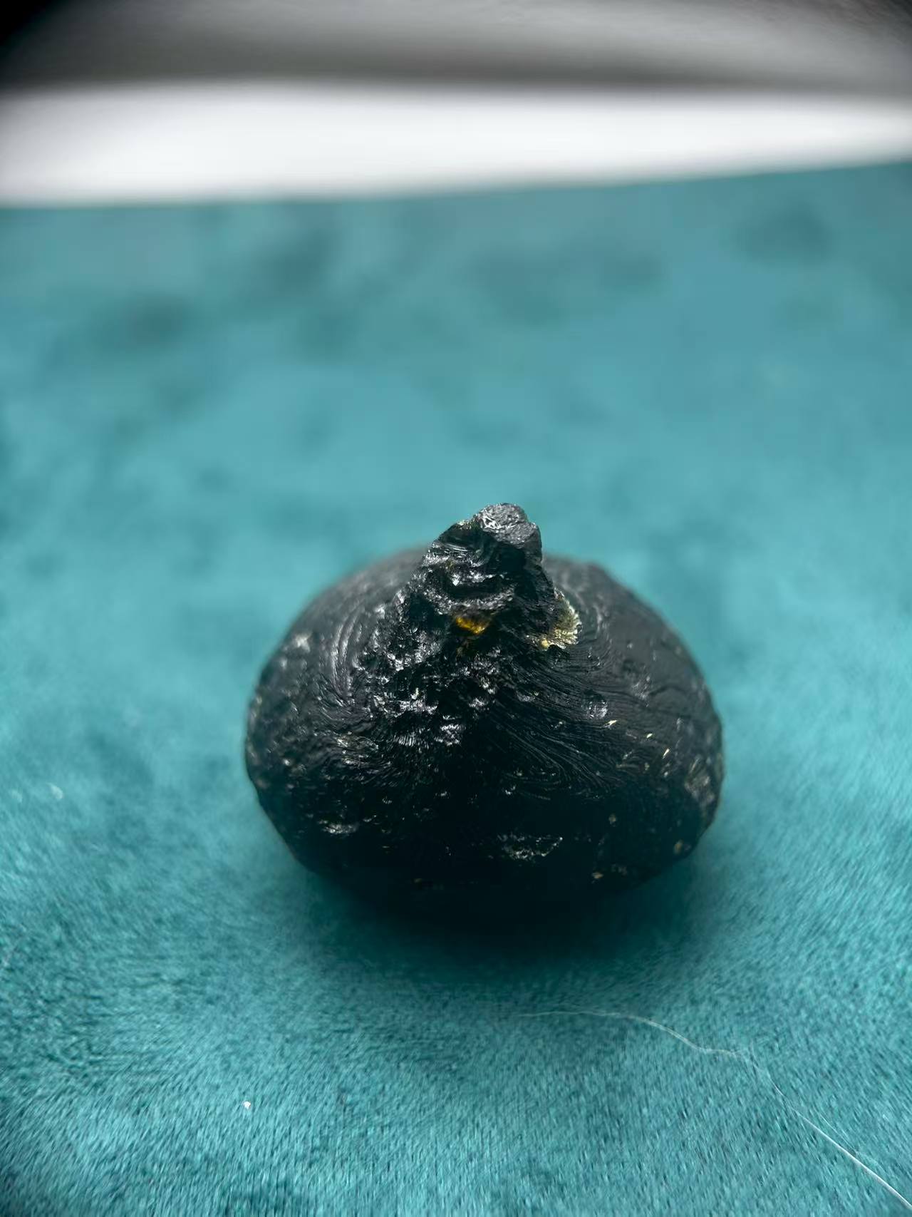 5 Raw Leigongmo Tektites: Natural Black Impactite Meteorite Debris