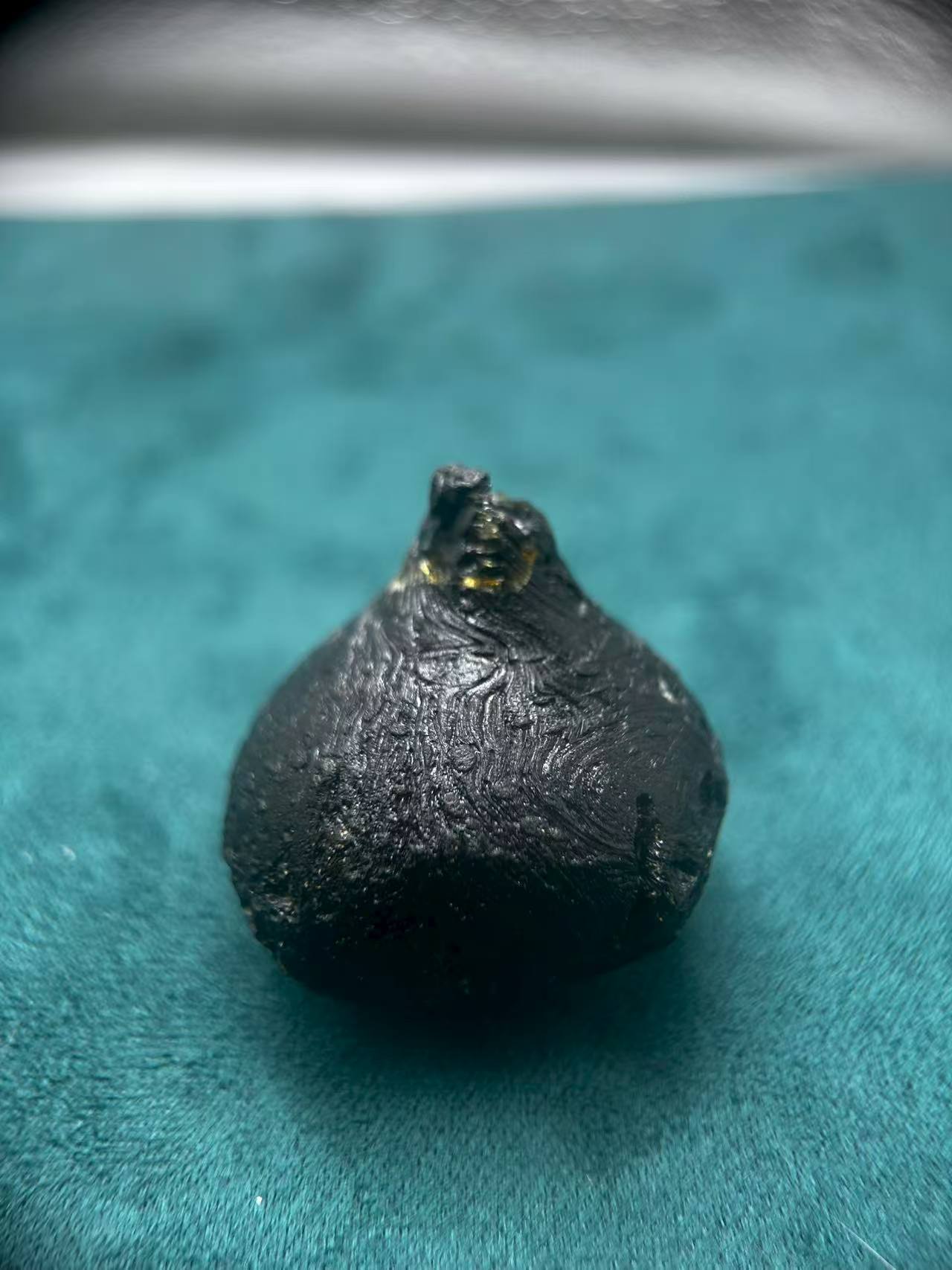 5 Raw Leigongmo Tektites: Natural Black Impactite Meteorite Debris