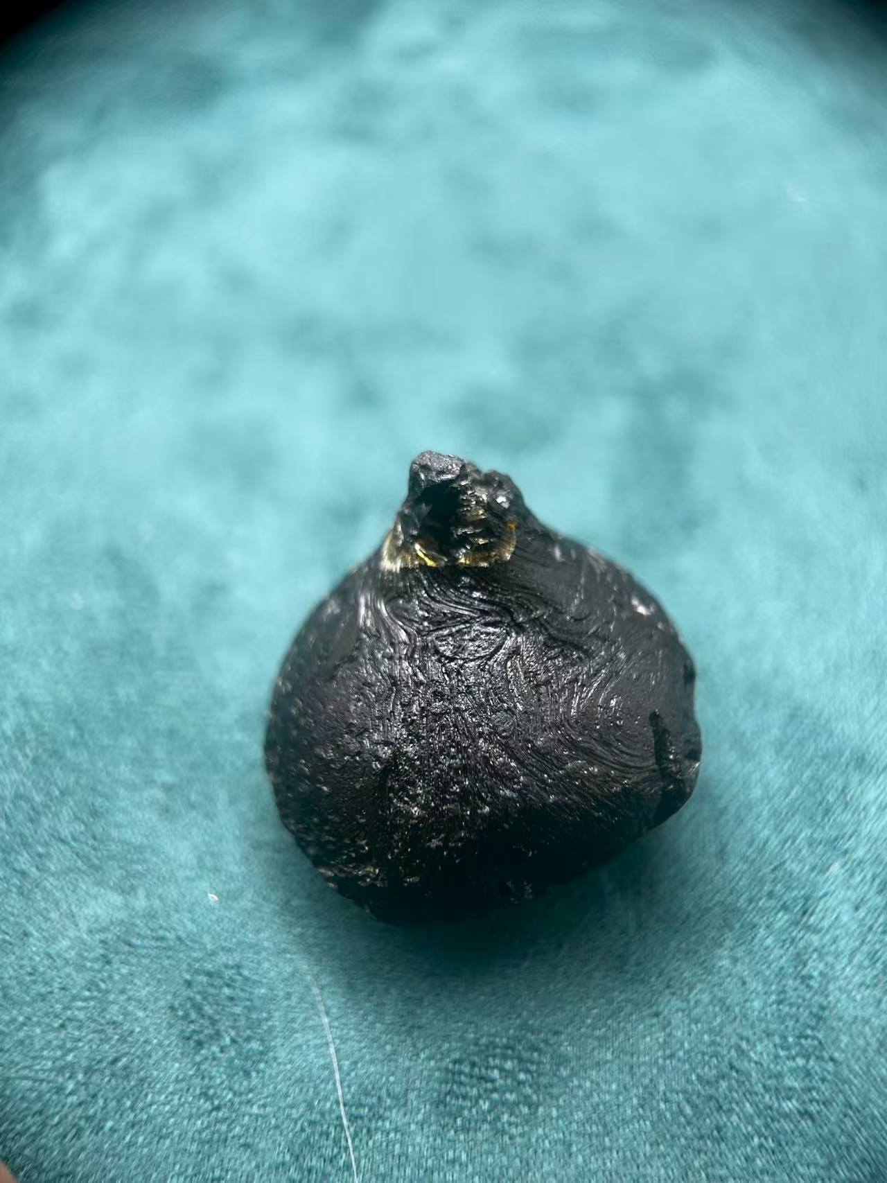 5 Raw Leigongmo Tektites: Natural Black Impactite Meteorite Debris